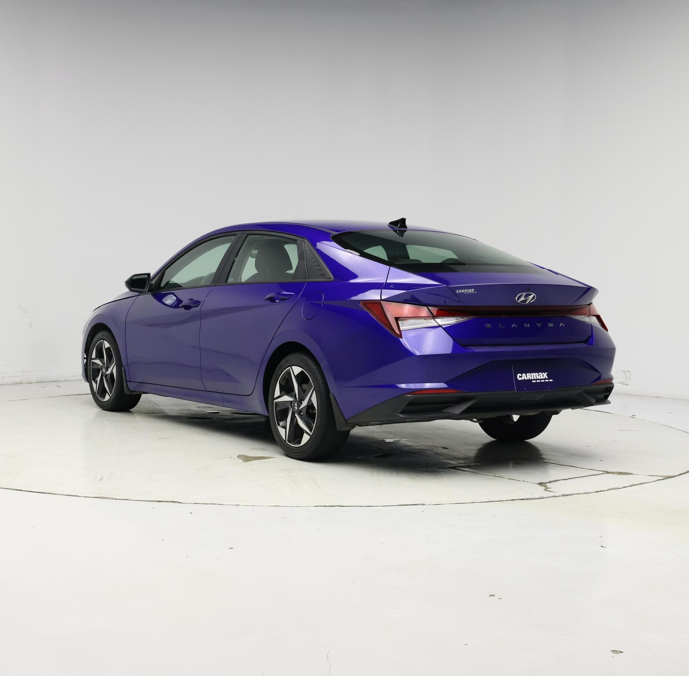 Thumbnail: 2023 Hyundai Elantra - 2