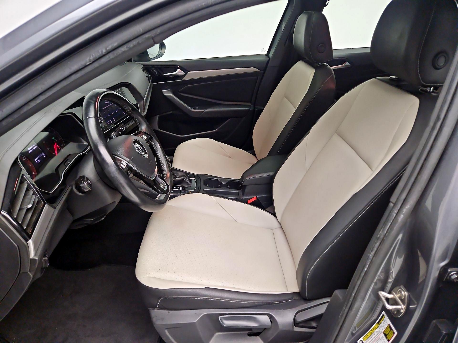 Thumbnail: 2019 Volkswagen Jetta - 11