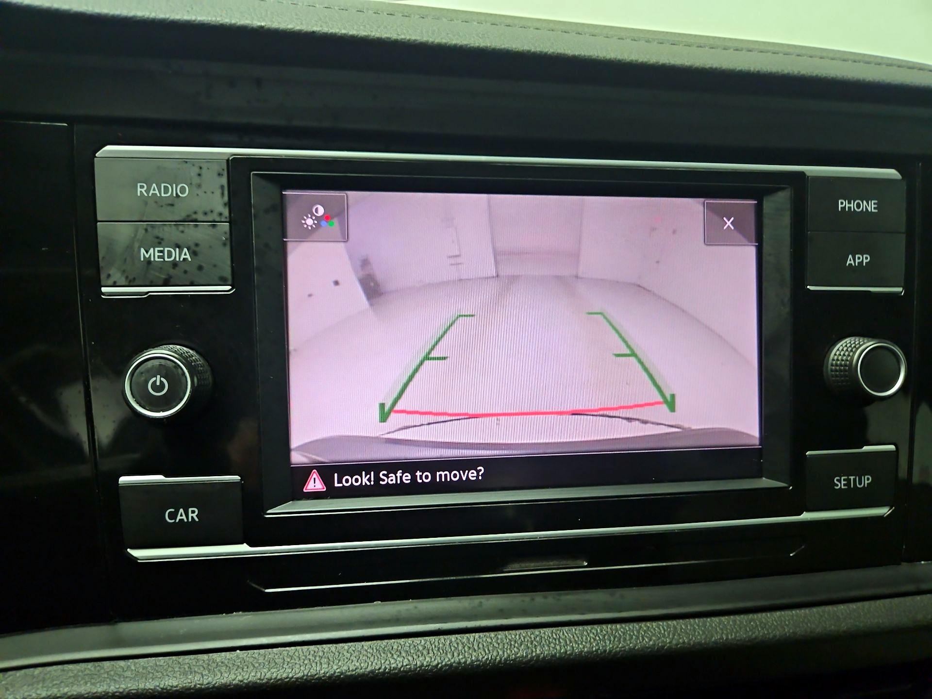 Thumbnail: 2019 Volkswagen Jetta - 14