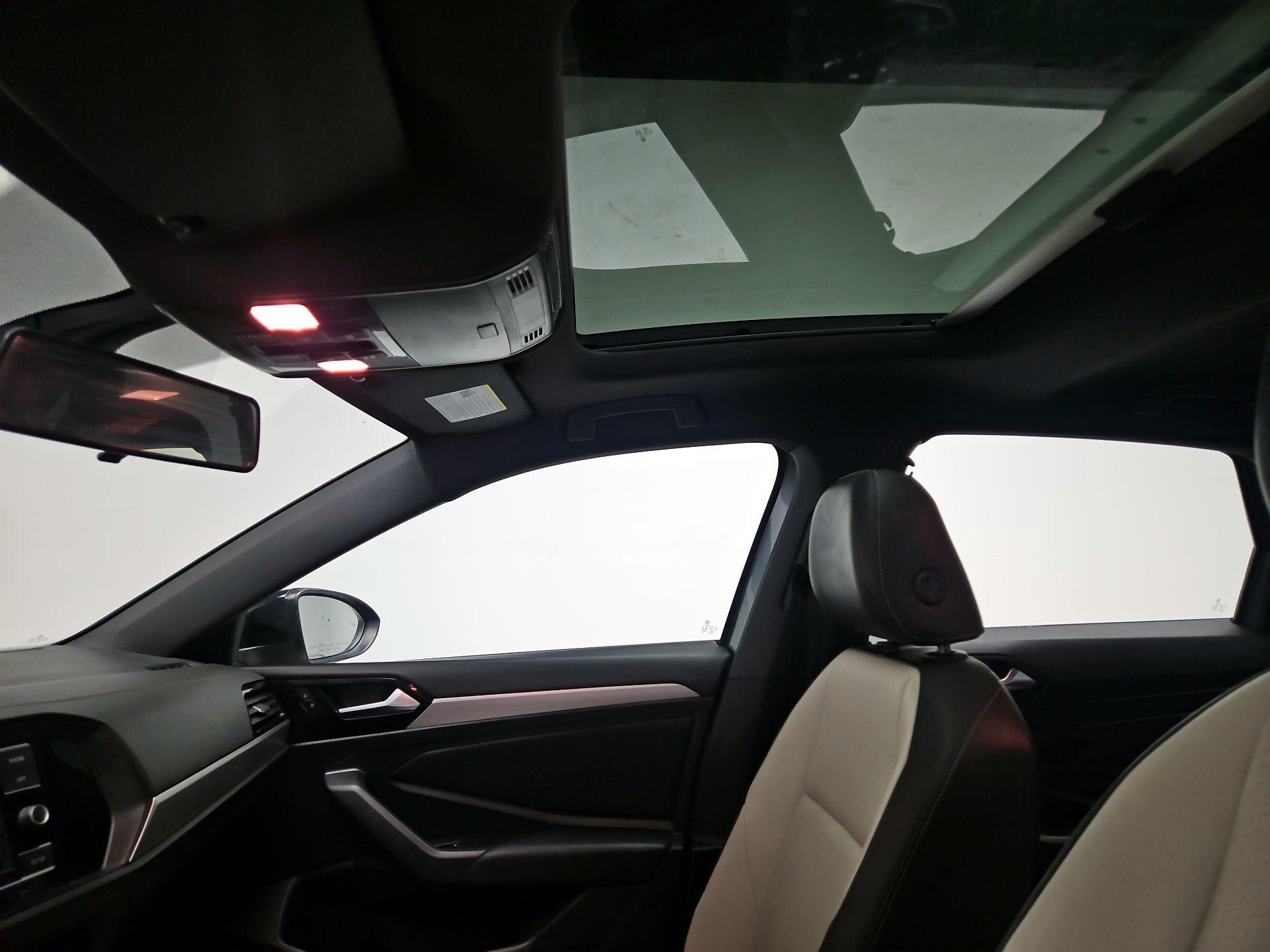 Thumbnail: 2019 Volkswagen Jetta - 19