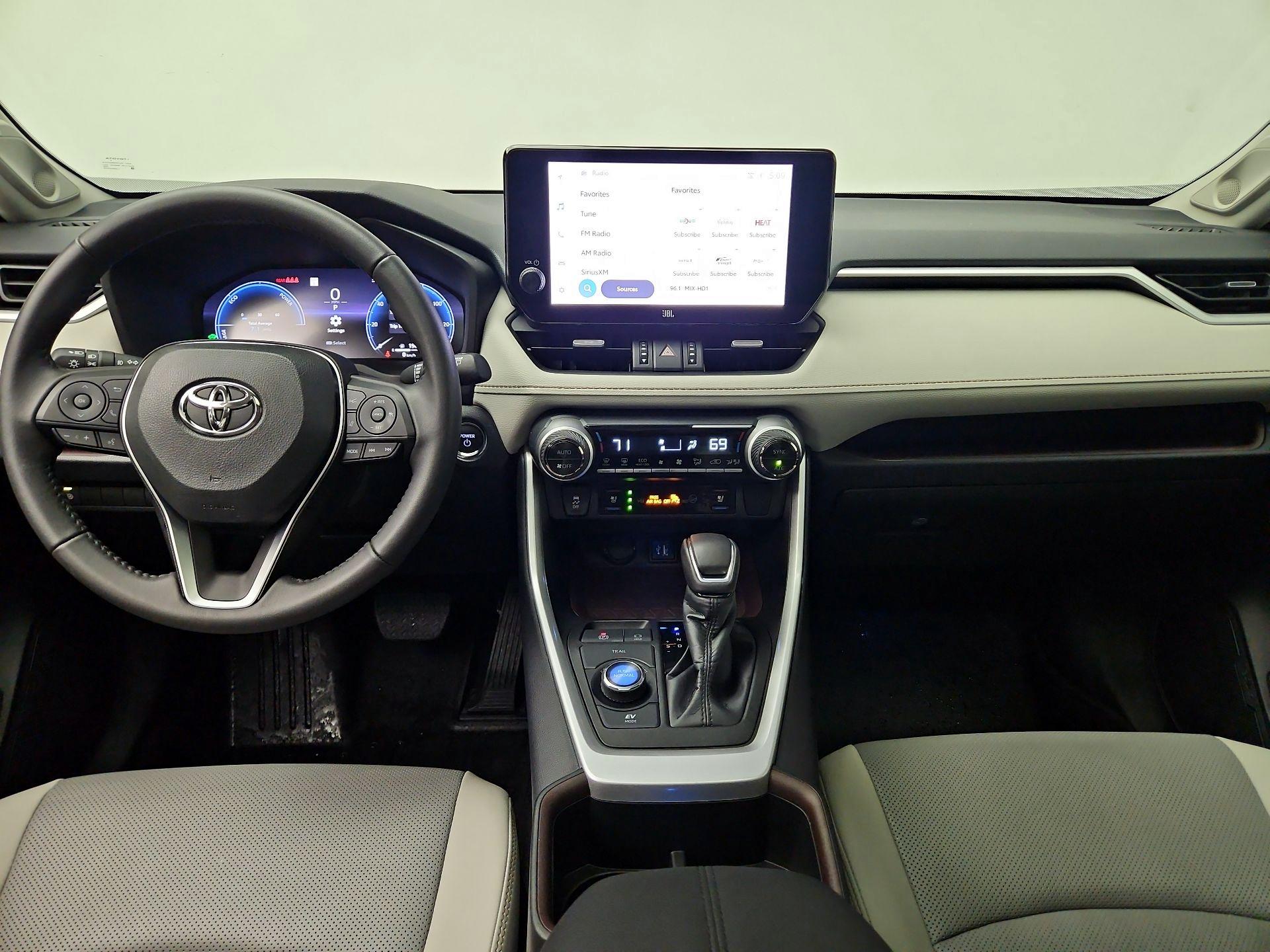 Thumbnail: 2024 Toyota RAV4 - 9