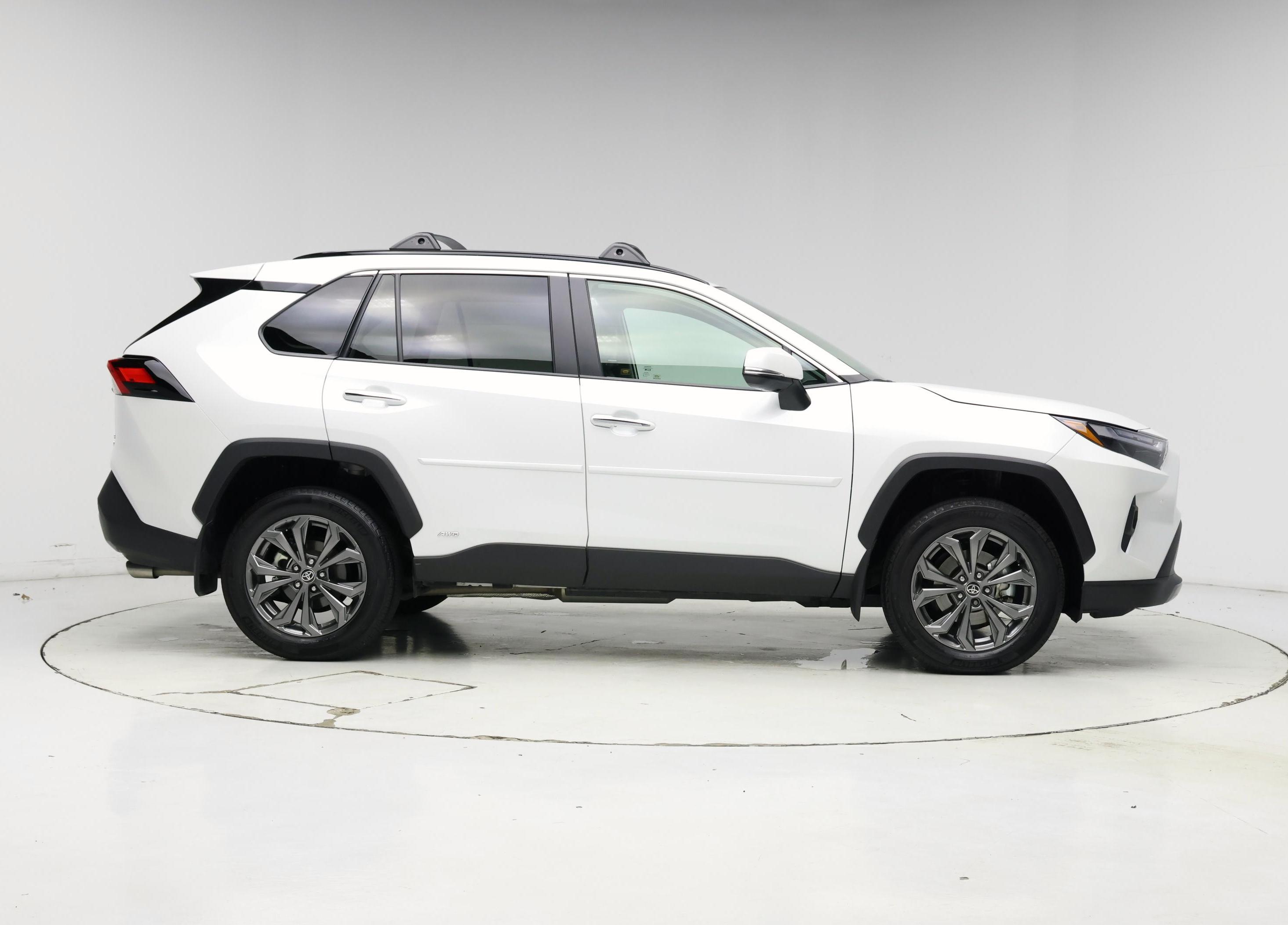 Thumbnail: 2024 Toyota RAV4 - 7