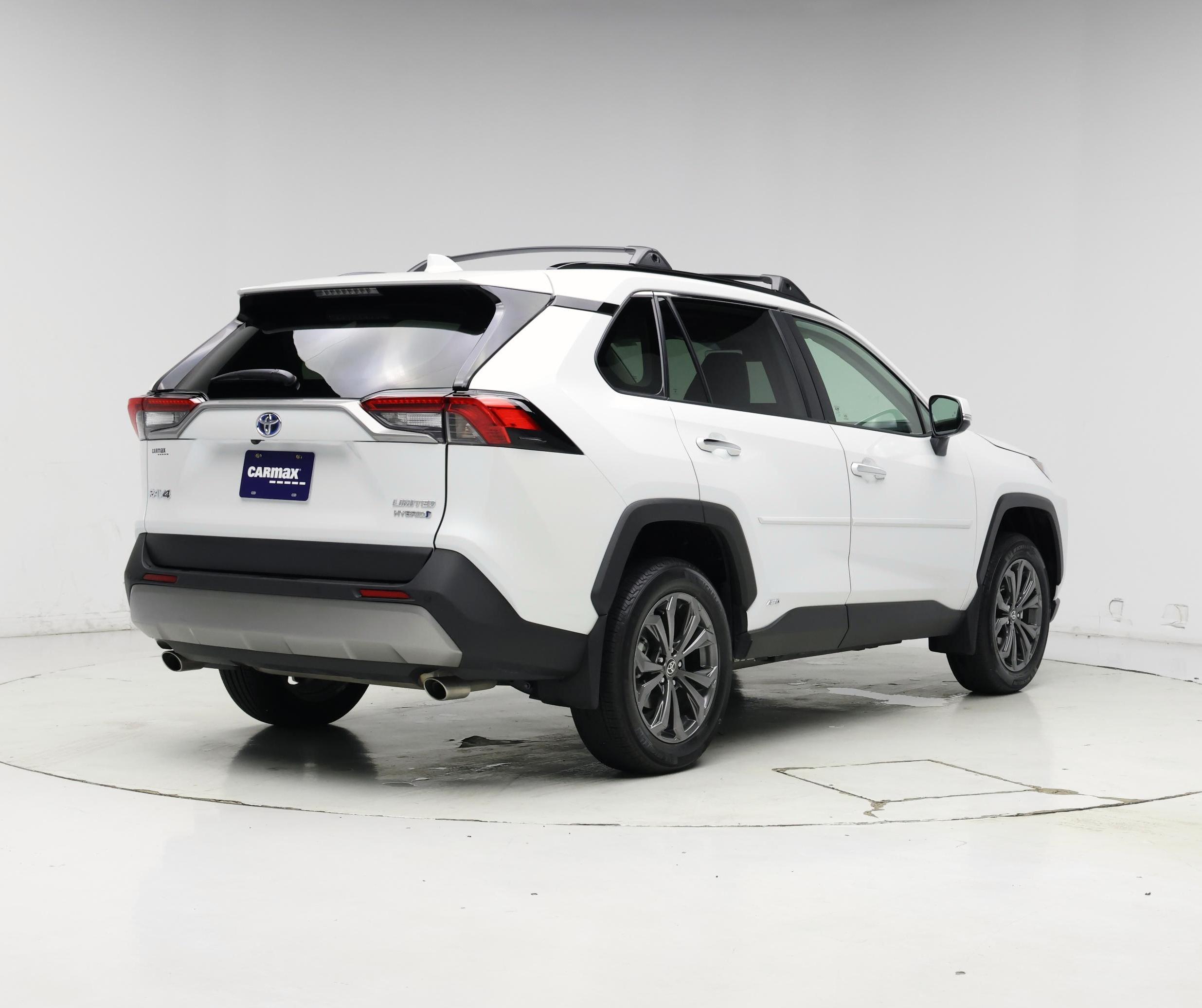Thumbnail: 2024 Toyota RAV4 - 8
