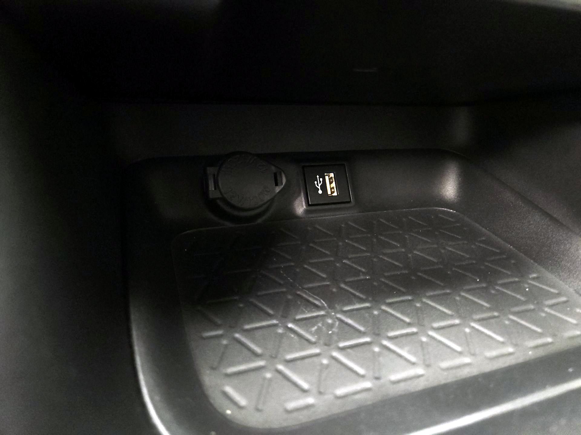 Thumbnail: 2024 Toyota RAV4 - 18