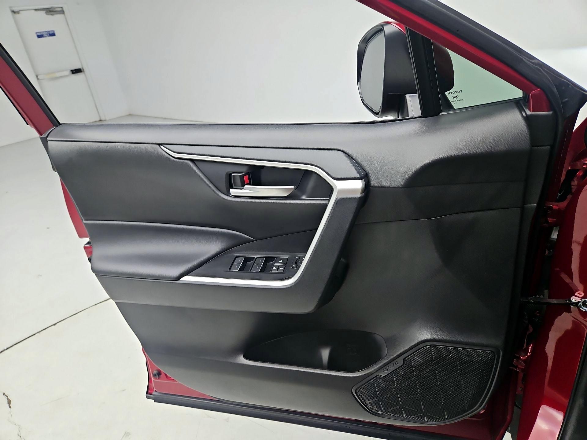 Thumbnail: 2024 Toyota RAV4 - 12