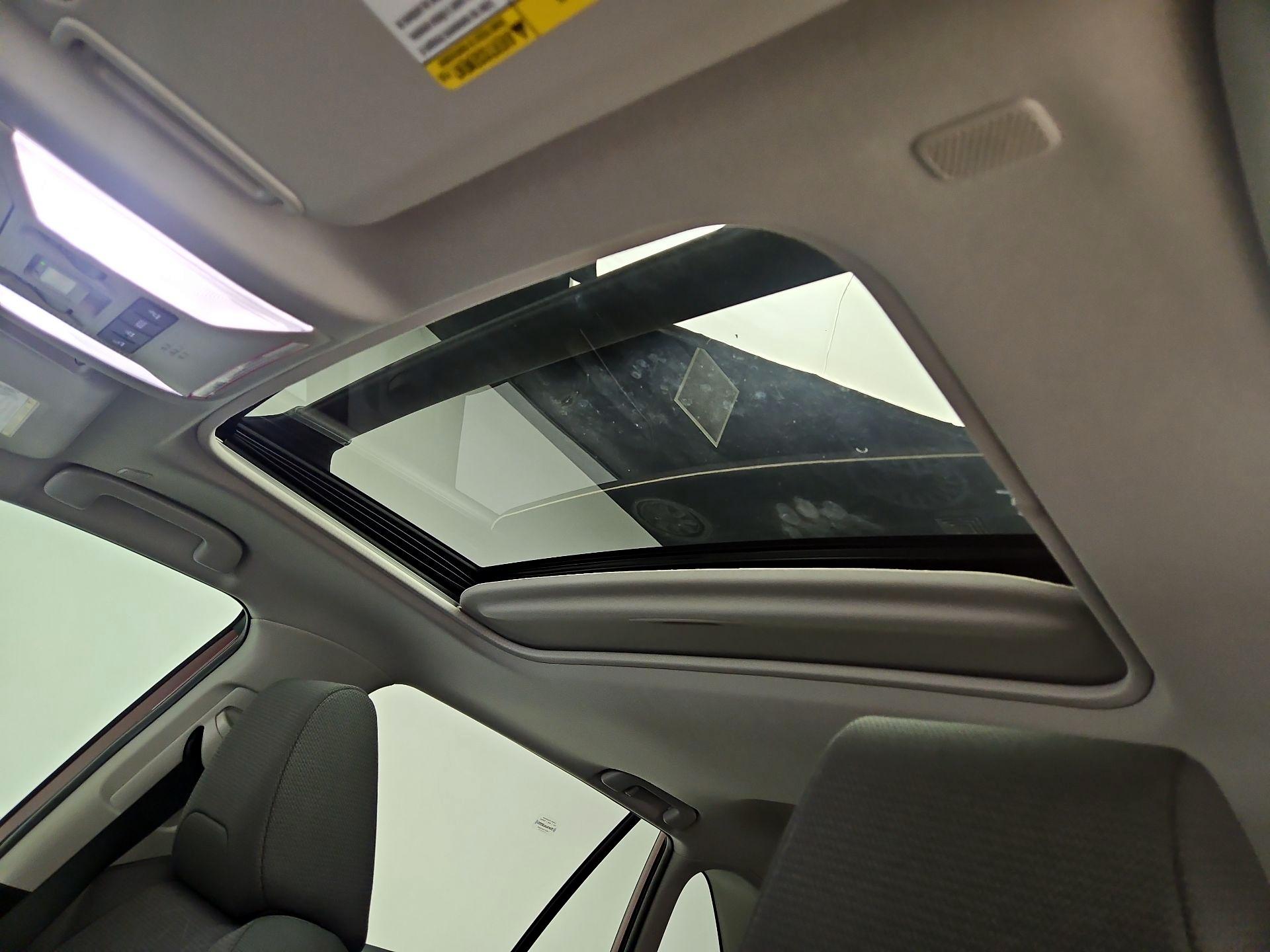 Thumbnail: 2024 Toyota RAV4 - 19