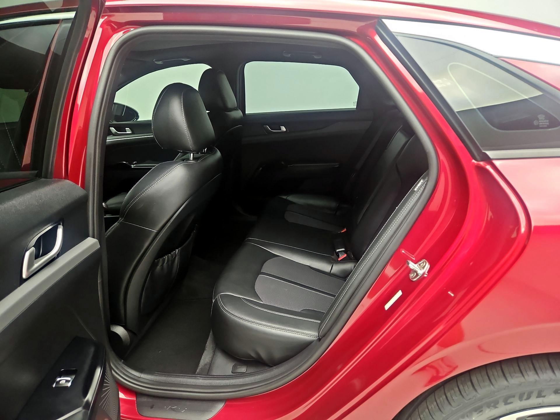 Thumbnail: 2021 Kia K5 - 20