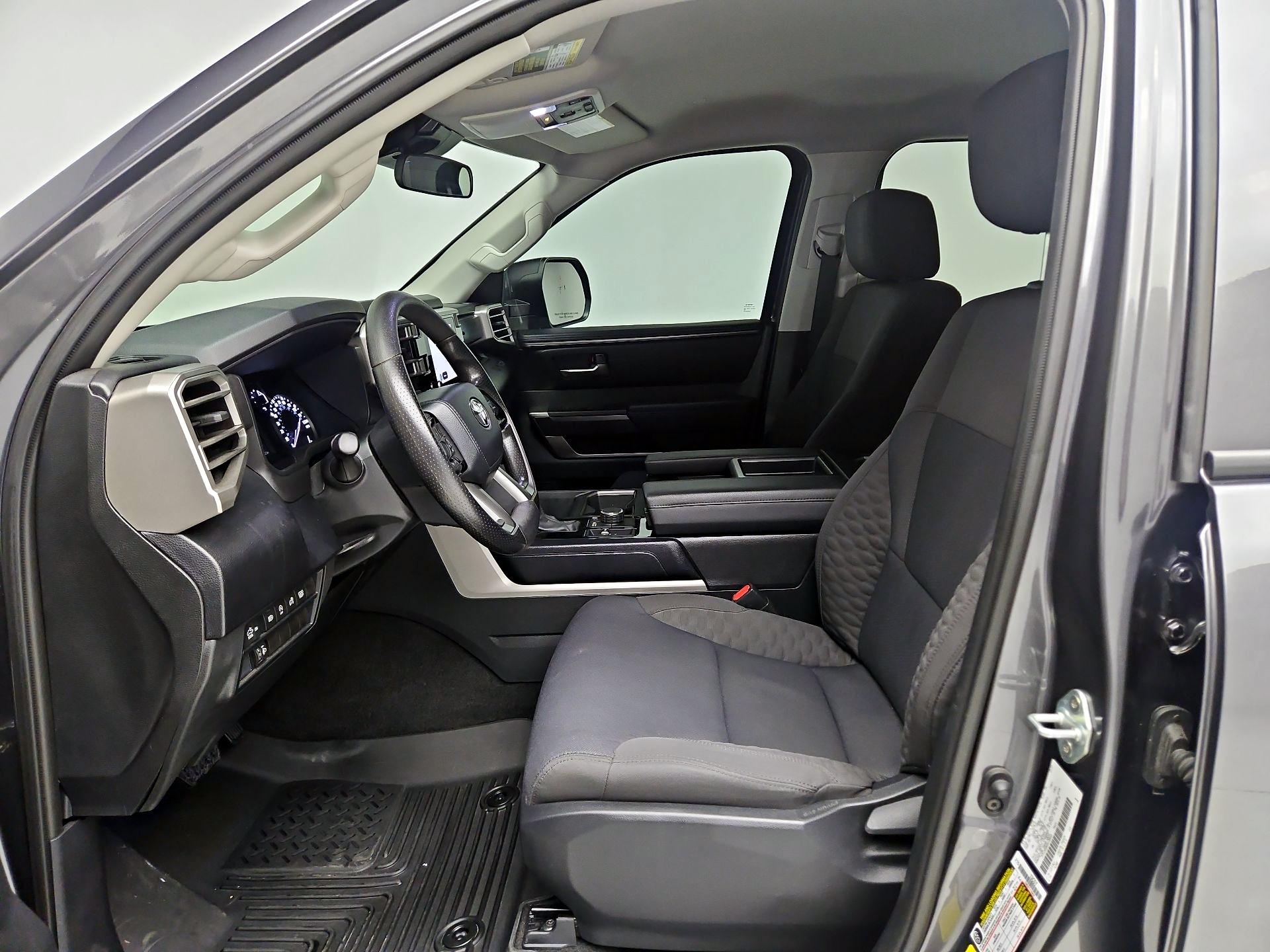 Thumbnail: 2024 Toyota Tundra - 11