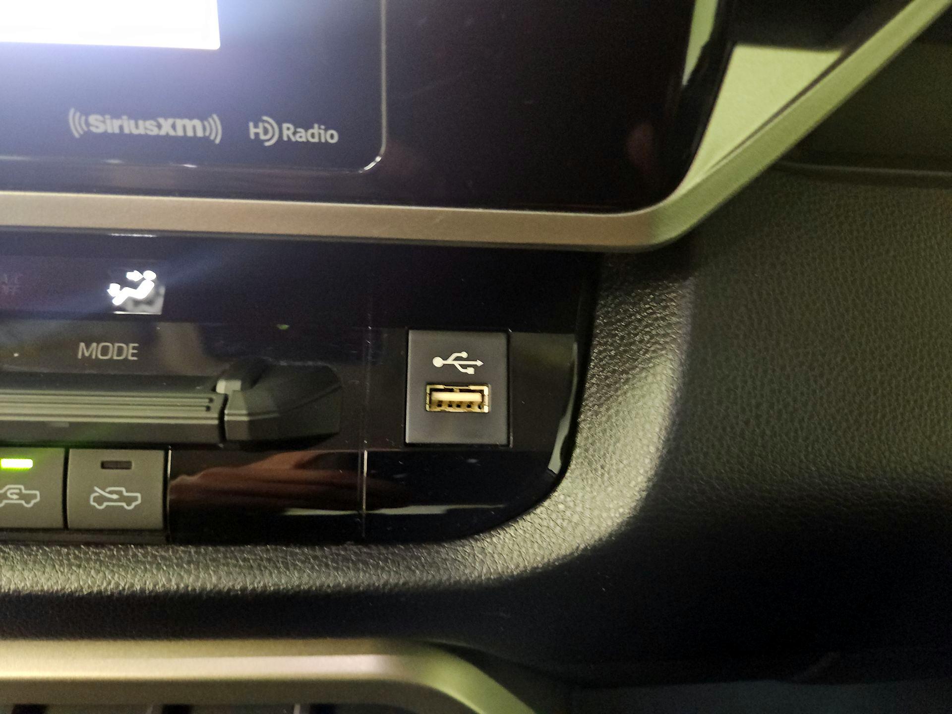 Thumbnail: 2024 Toyota Tundra - 18