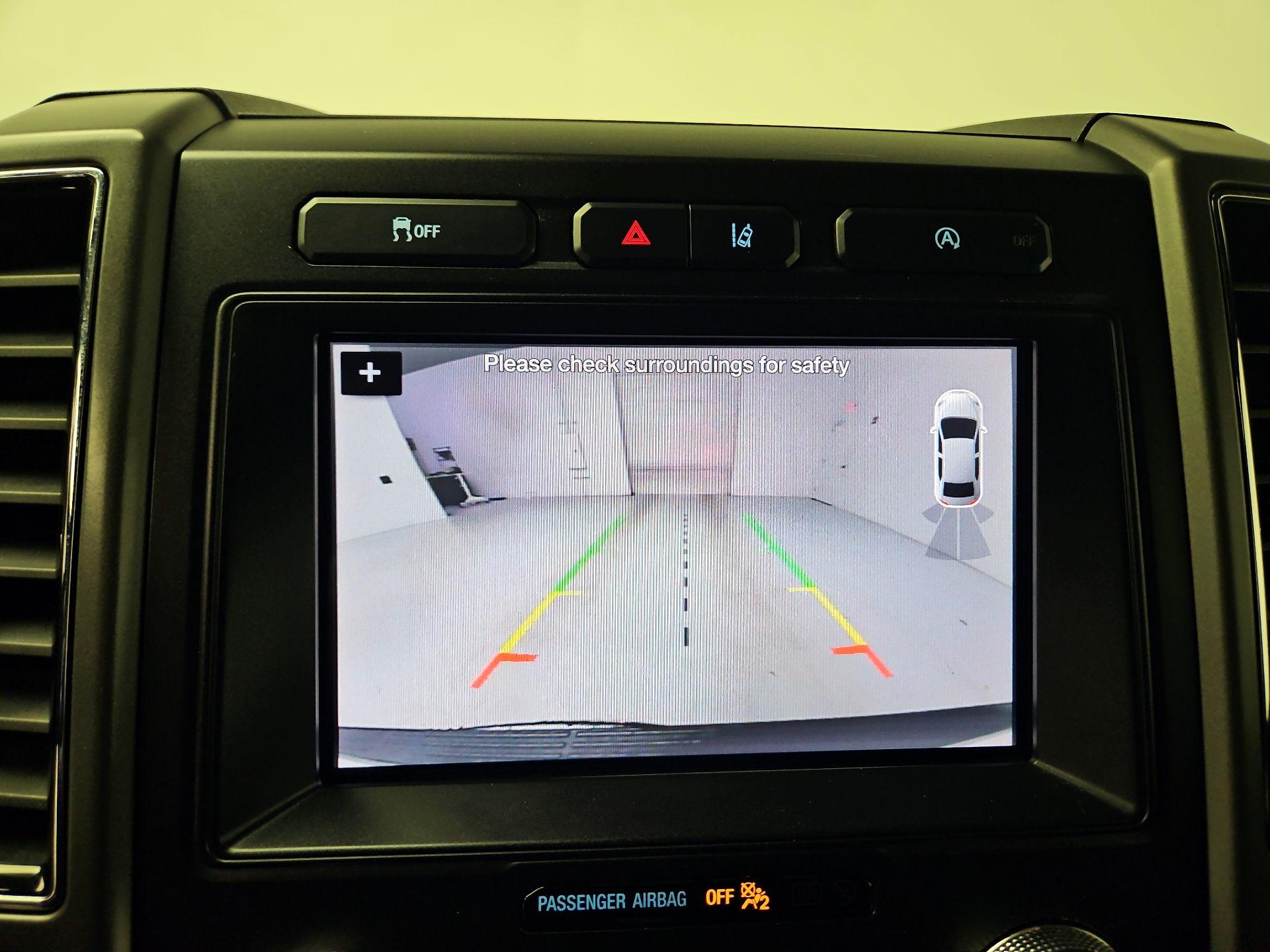 Thumbnail: 2019 Ford Expedition - 15