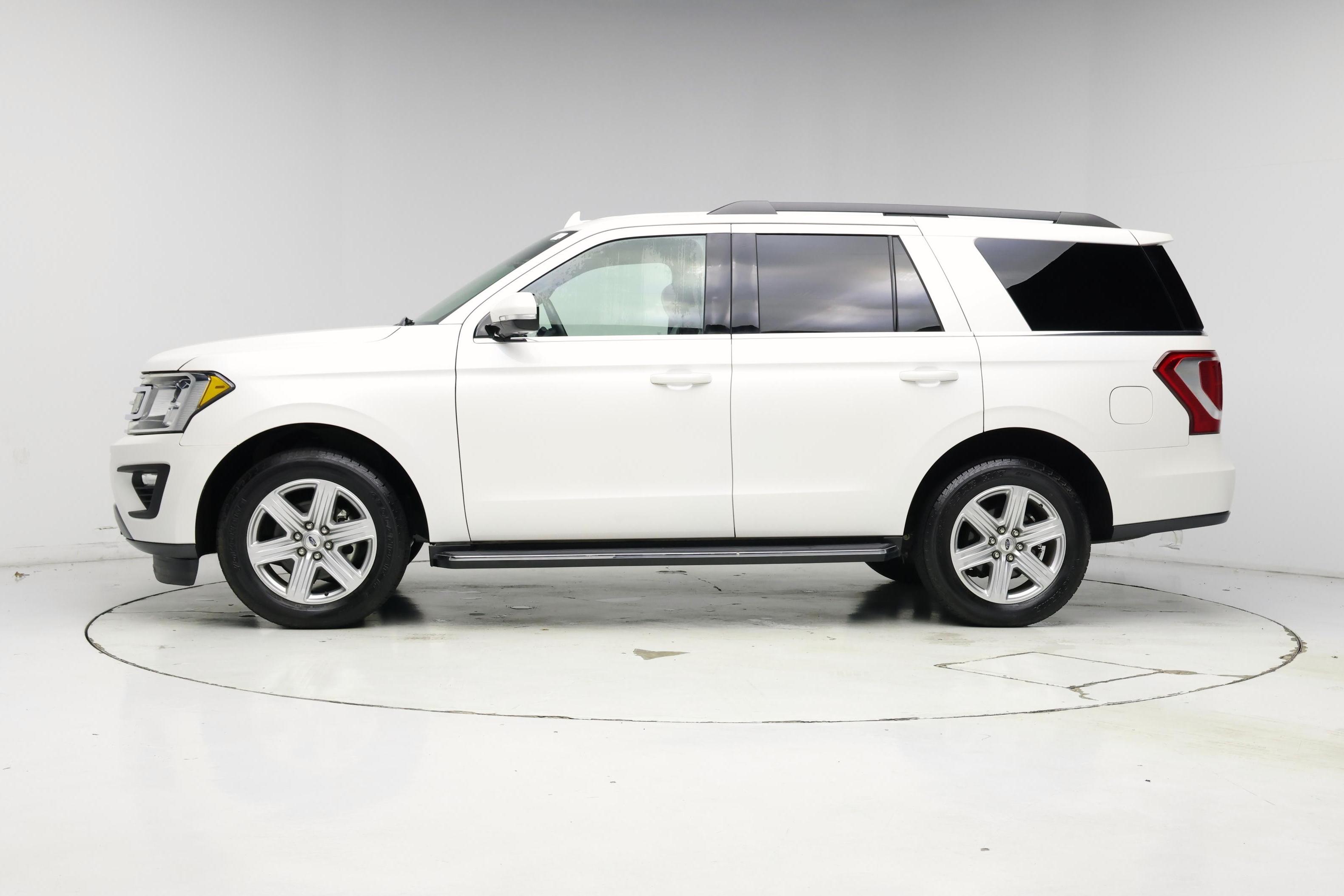 Thumbnail: 2019 Ford Expedition - 3