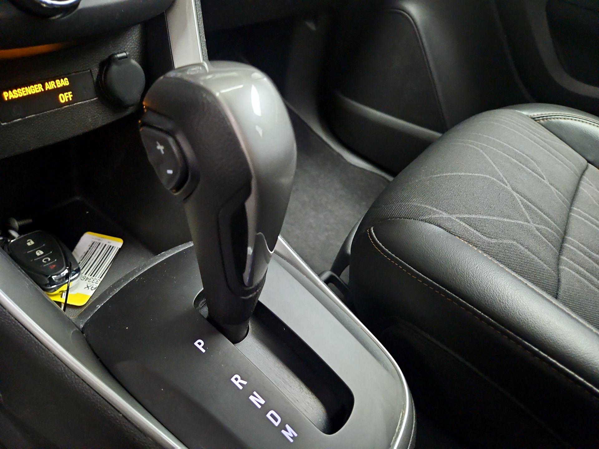 Thumbnail: 2020 Chevrolet Trax - 17