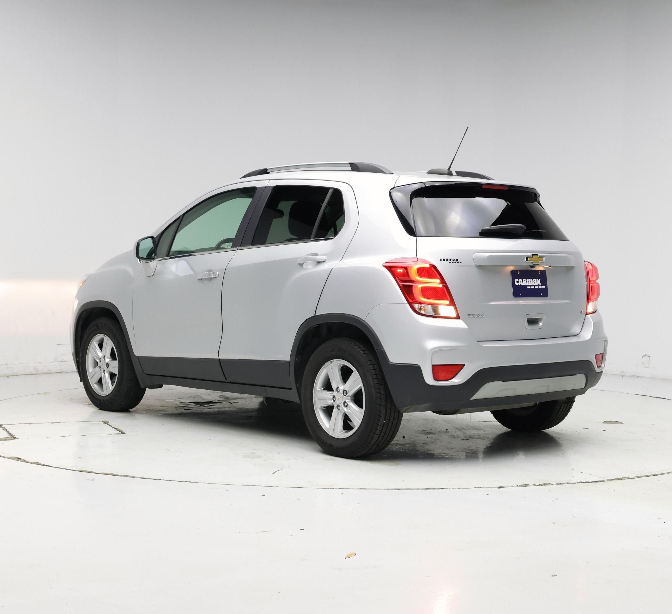 Thumbnail: 2020 Chevrolet Trax - 2