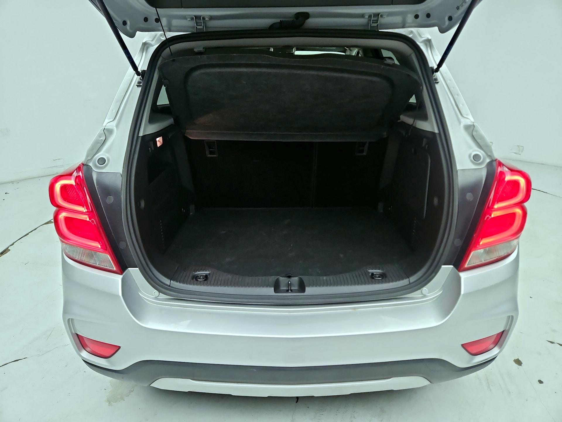 Thumbnail: 2020 Chevrolet Trax - 20