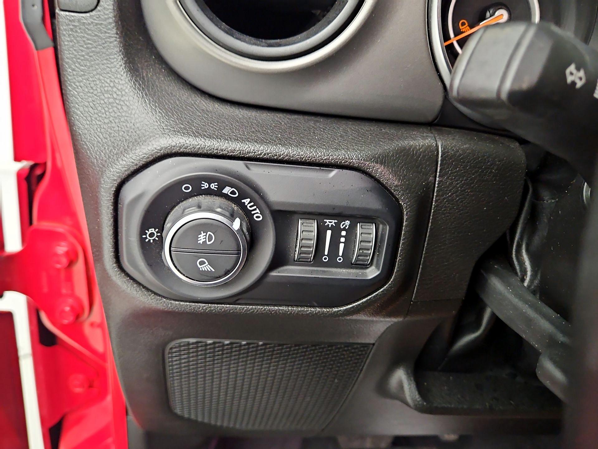 Thumbnail: 2022 Jeep Gladiator - 13