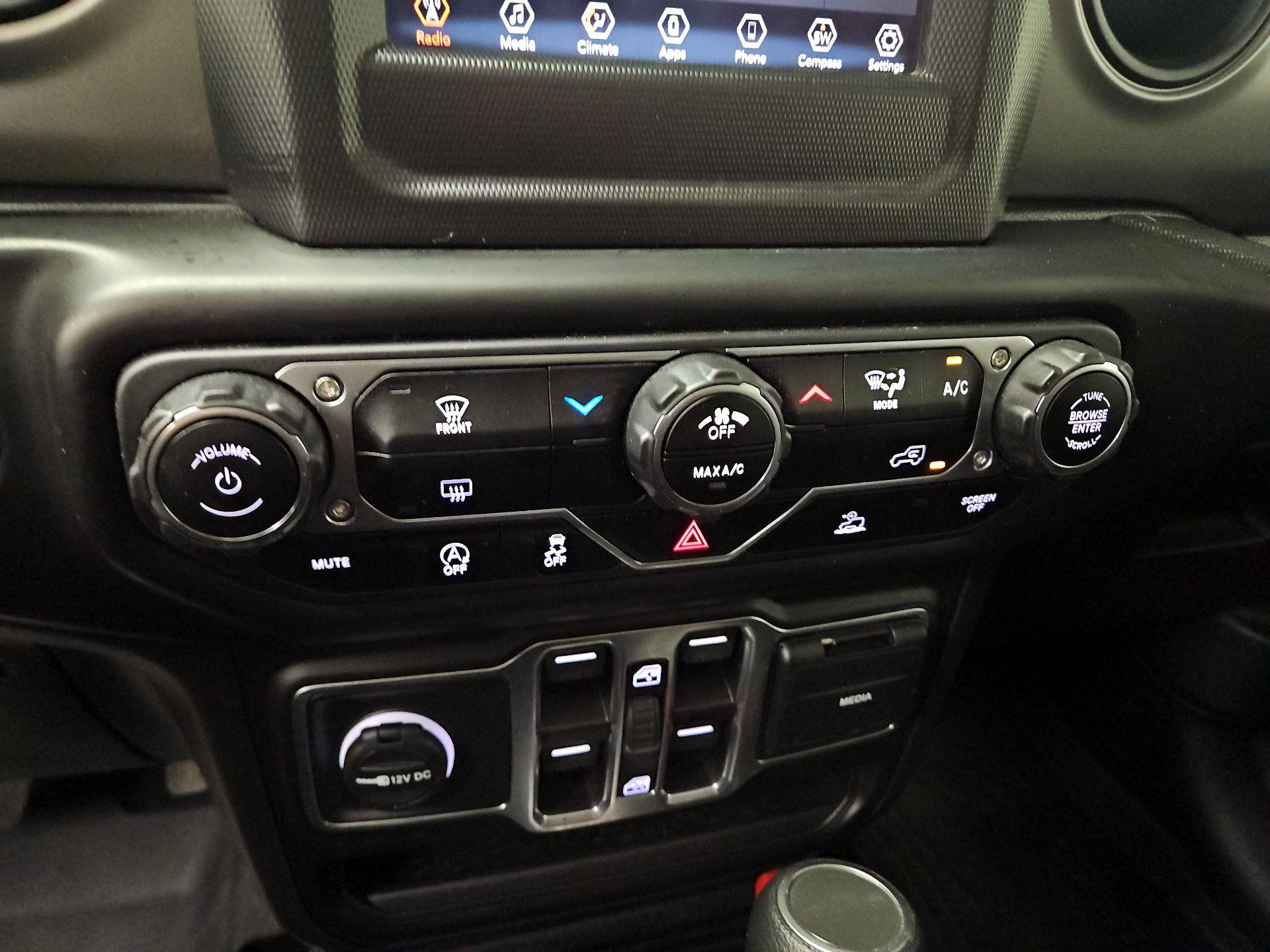 Thumbnail: 2022 Jeep Gladiator - 16