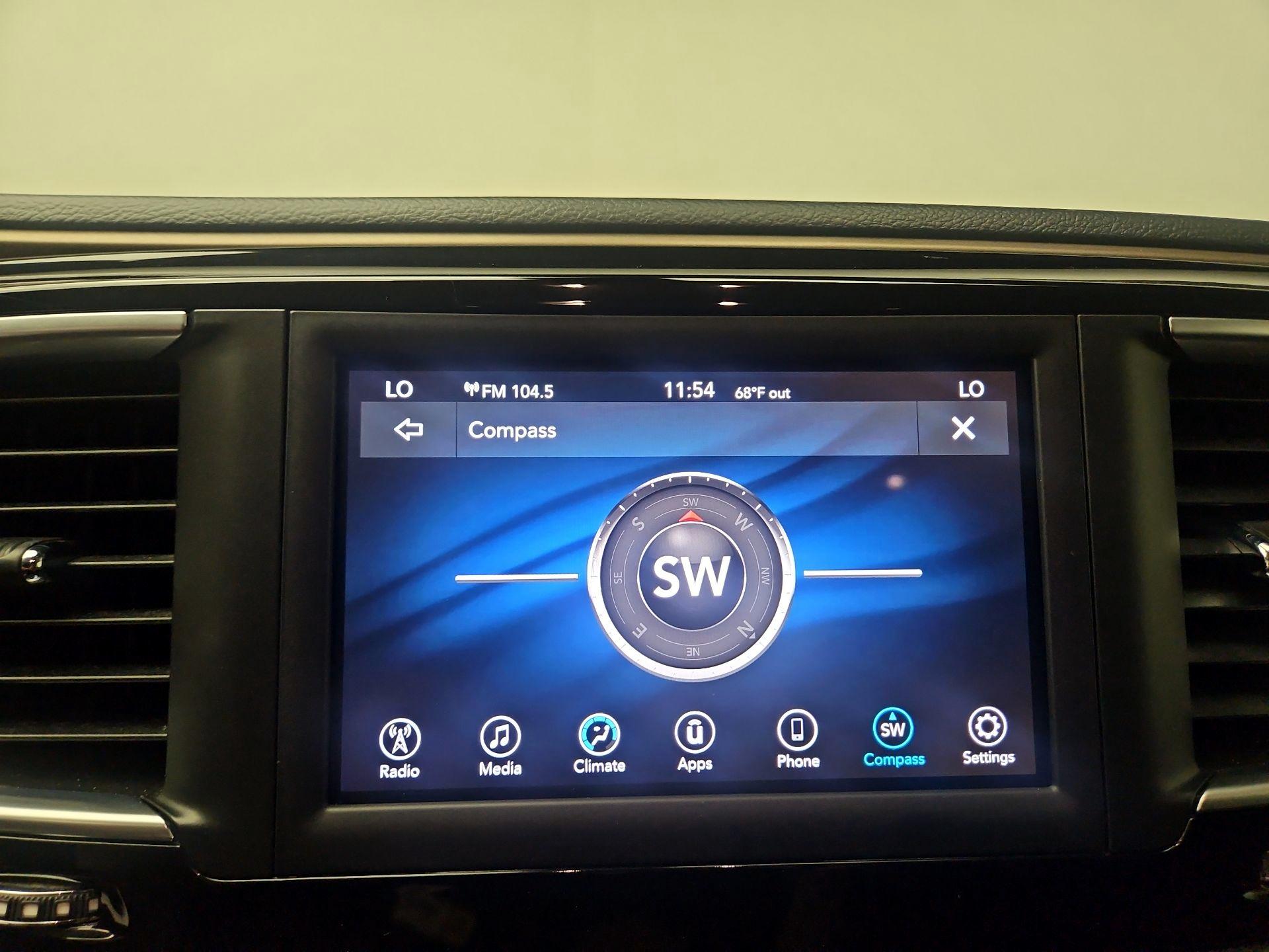 Thumbnail: 2019 Chrysler Pacifica - 14