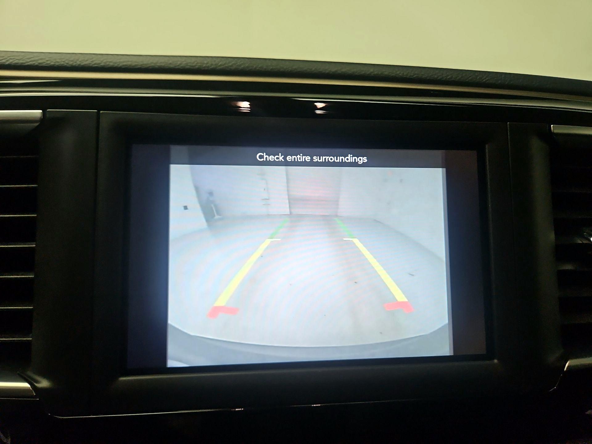 Thumbnail: 2019 Chrysler Pacifica - 15