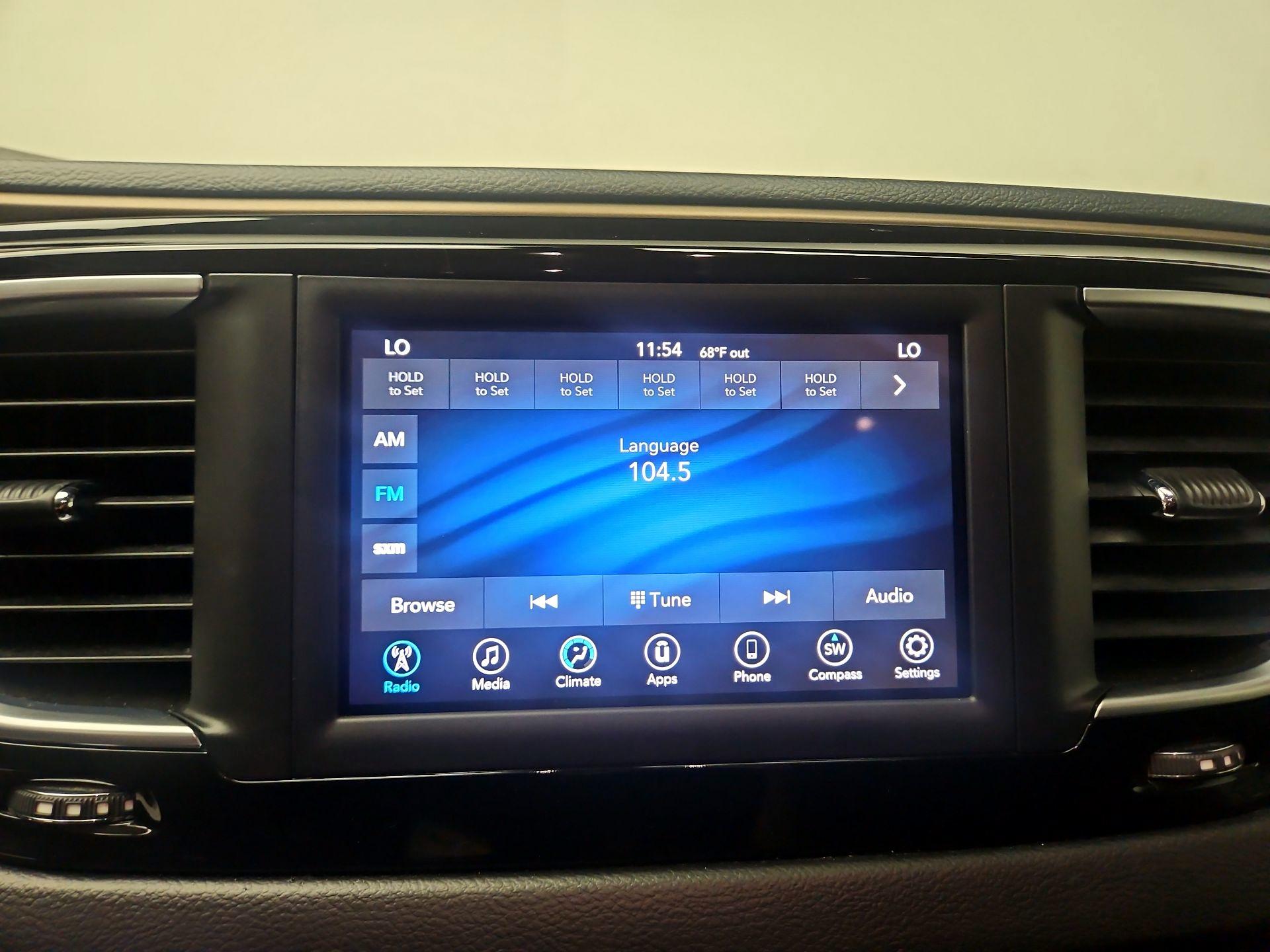 Thumbnail: 2019 Chrysler Pacifica - 16