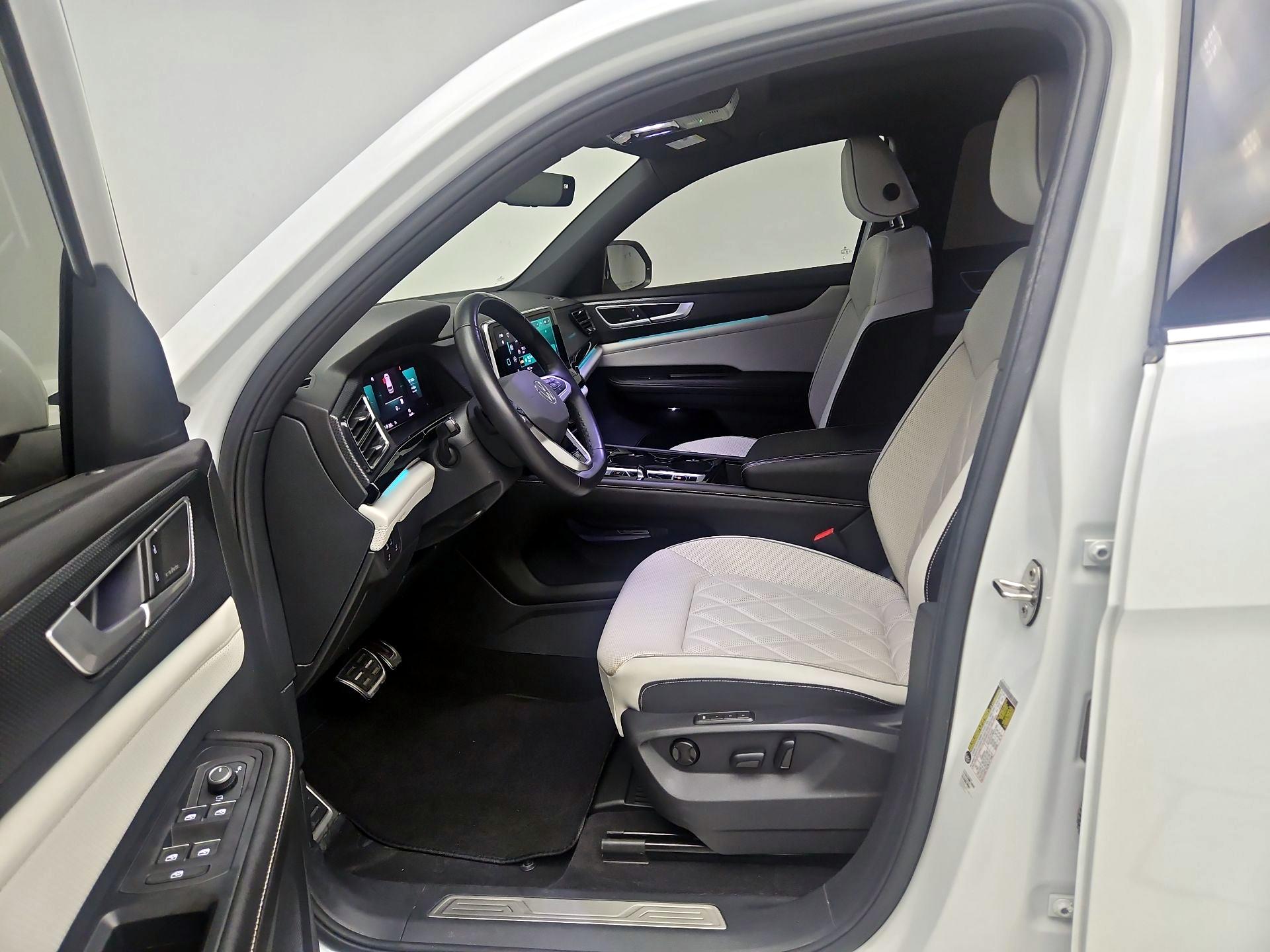 Thumbnail: 2024 Volkswagen Atlas - 11