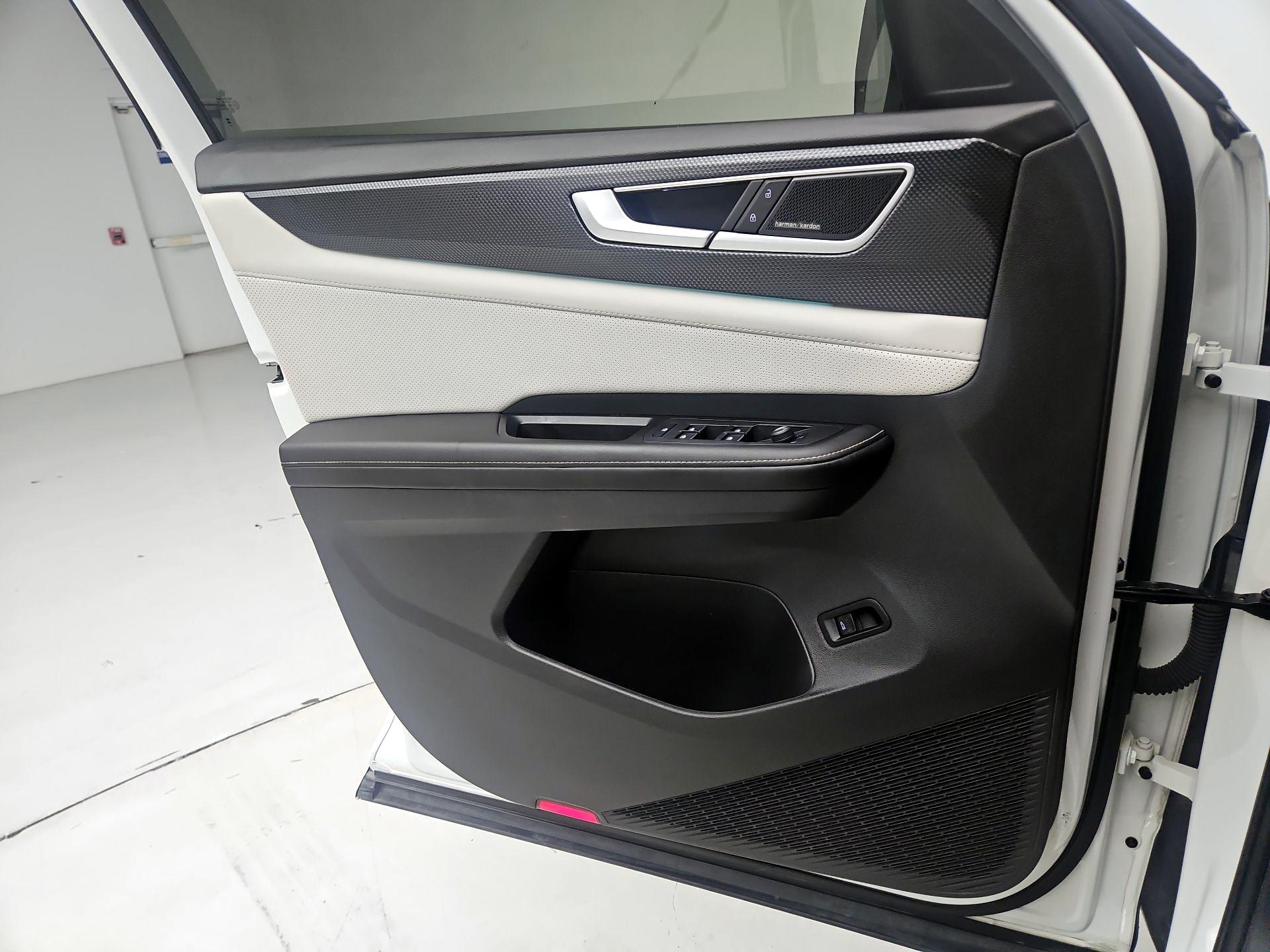 Thumbnail: 2024 Volkswagen Atlas - 12