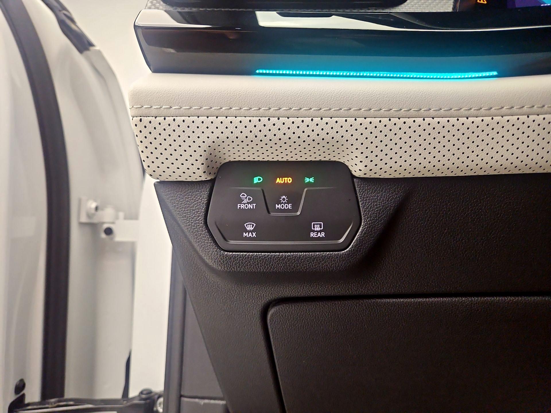 Thumbnail: 2024 Volkswagen Atlas - 13