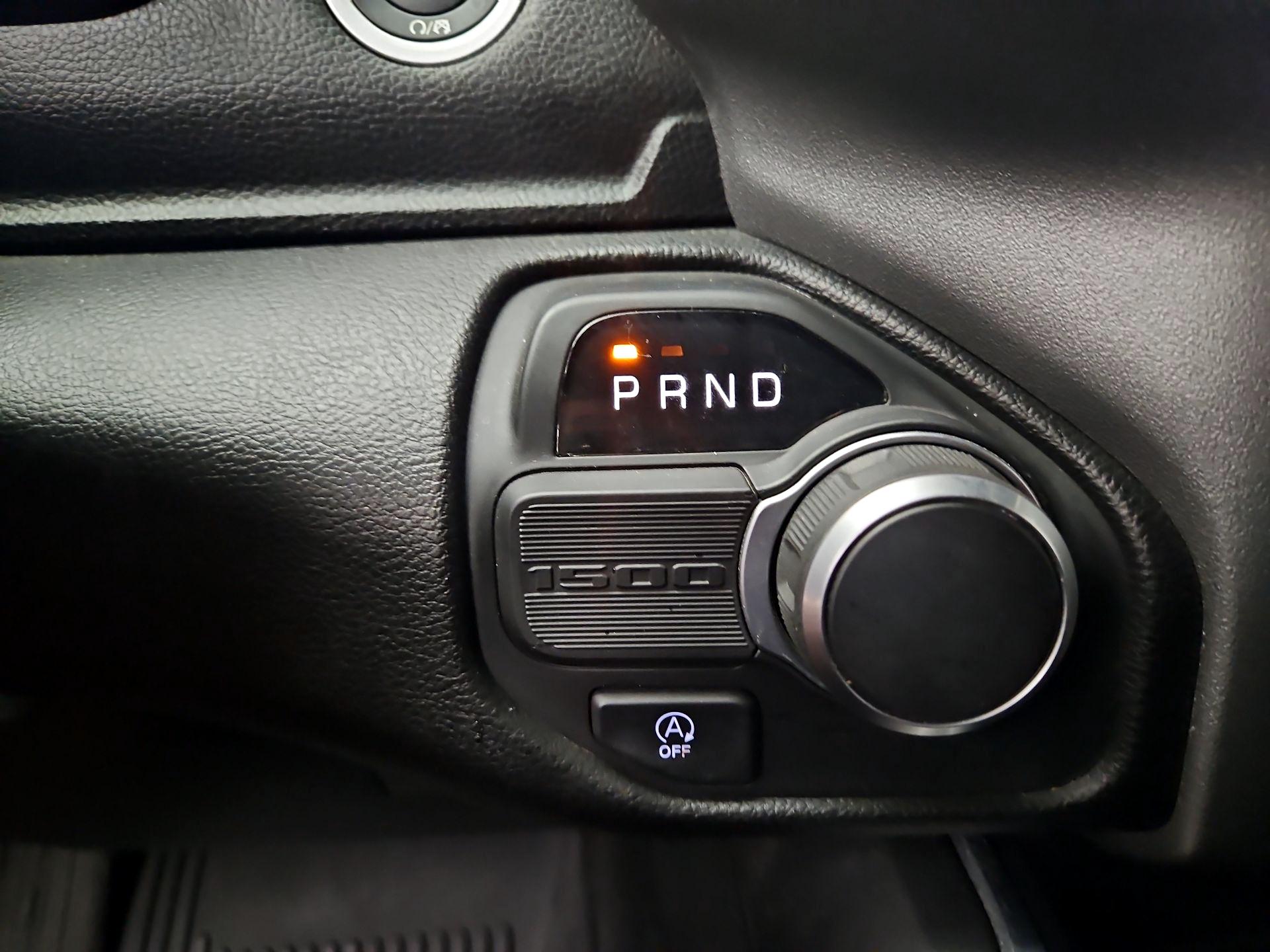 Thumbnail: 2025 RAM 1500 - 17