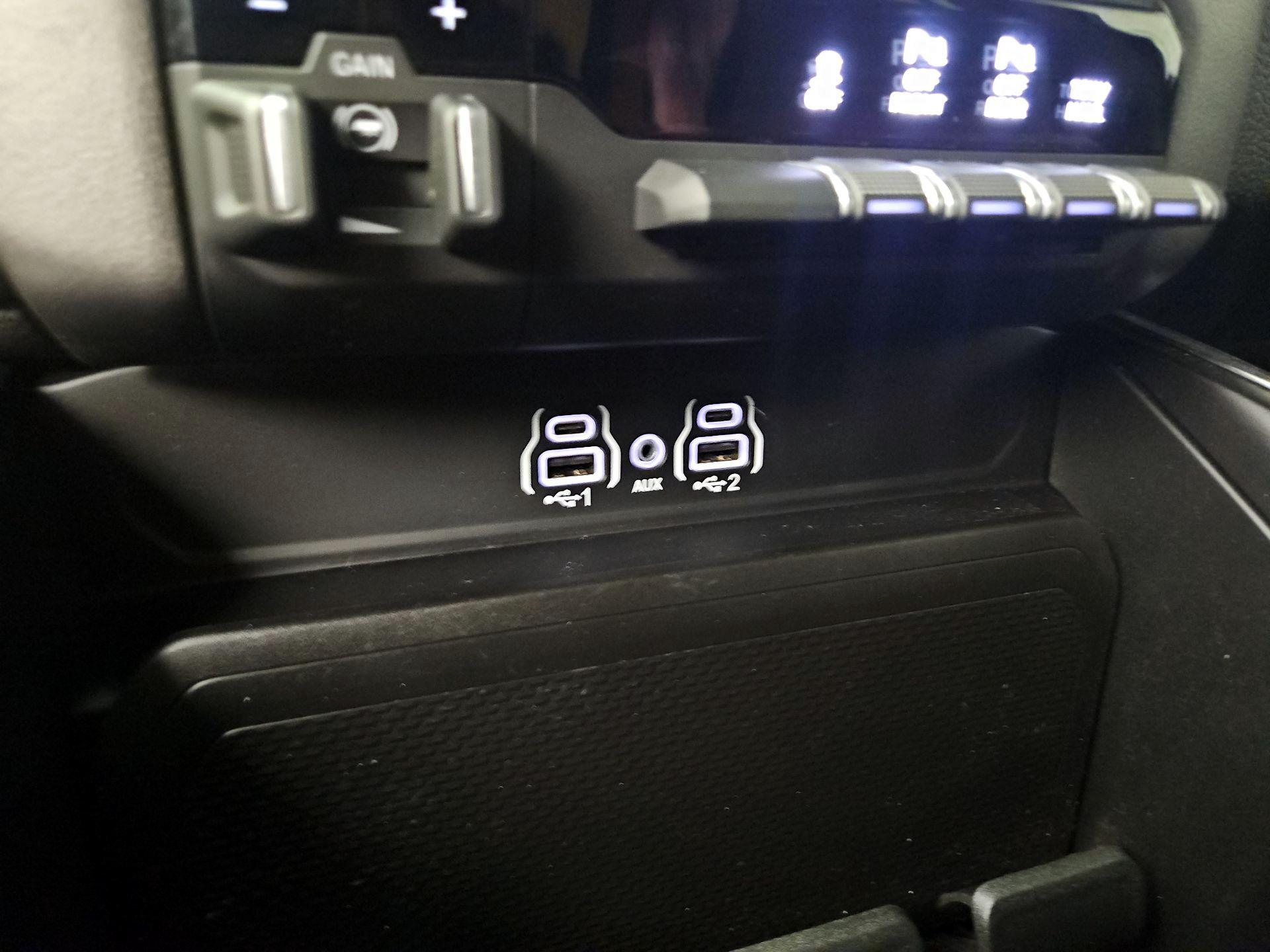 Thumbnail: 2025 RAM 1500 - 18