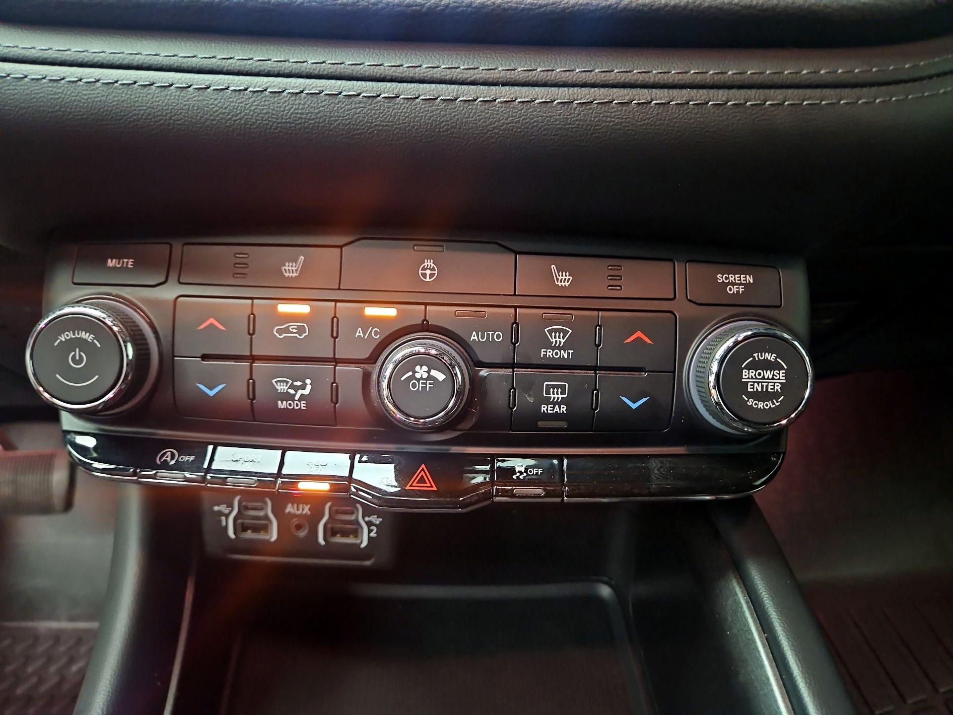 Thumbnail: 2024 Dodge Durango - 16