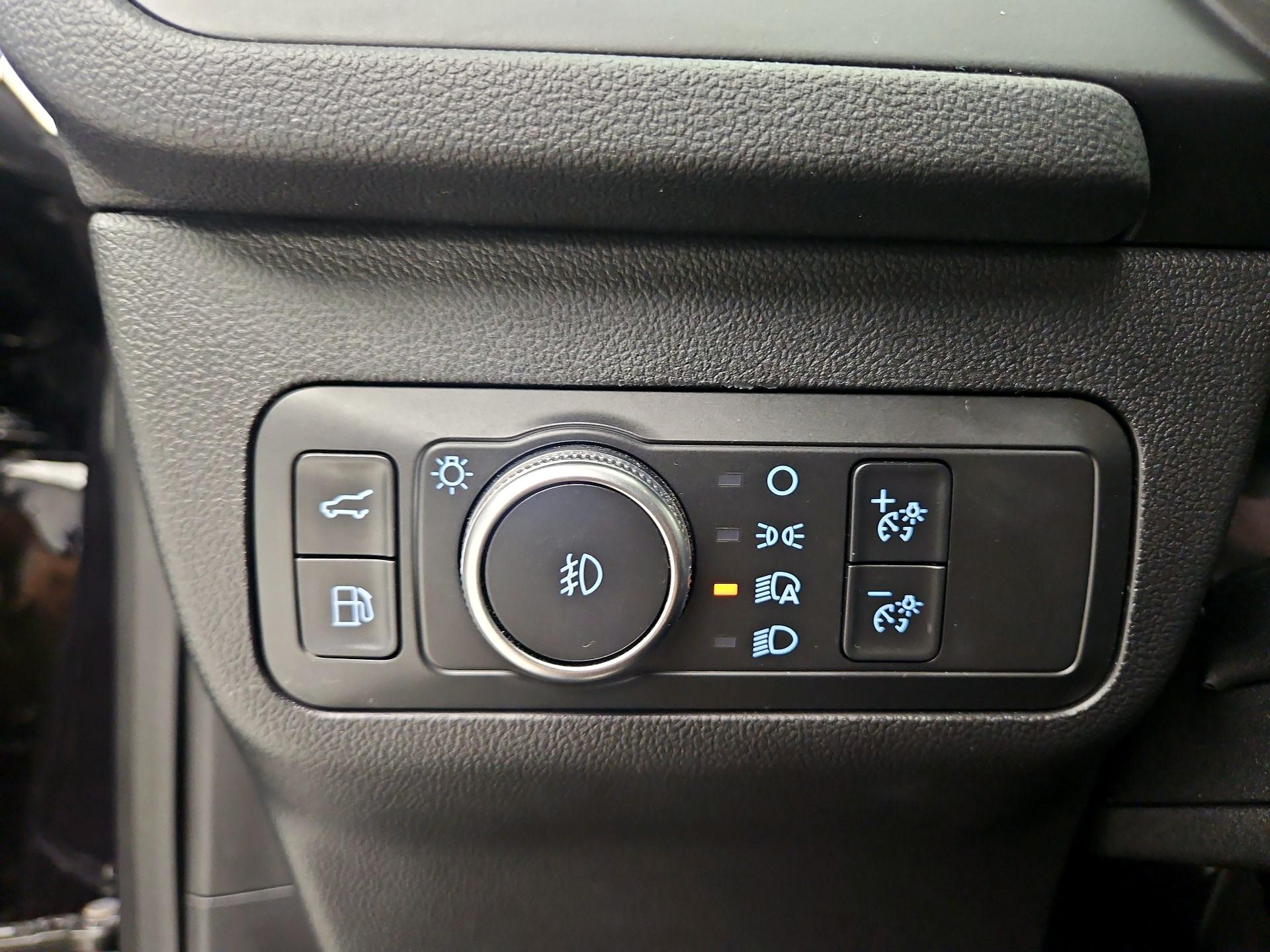 Thumbnail: 2021 Ford Escape - 13