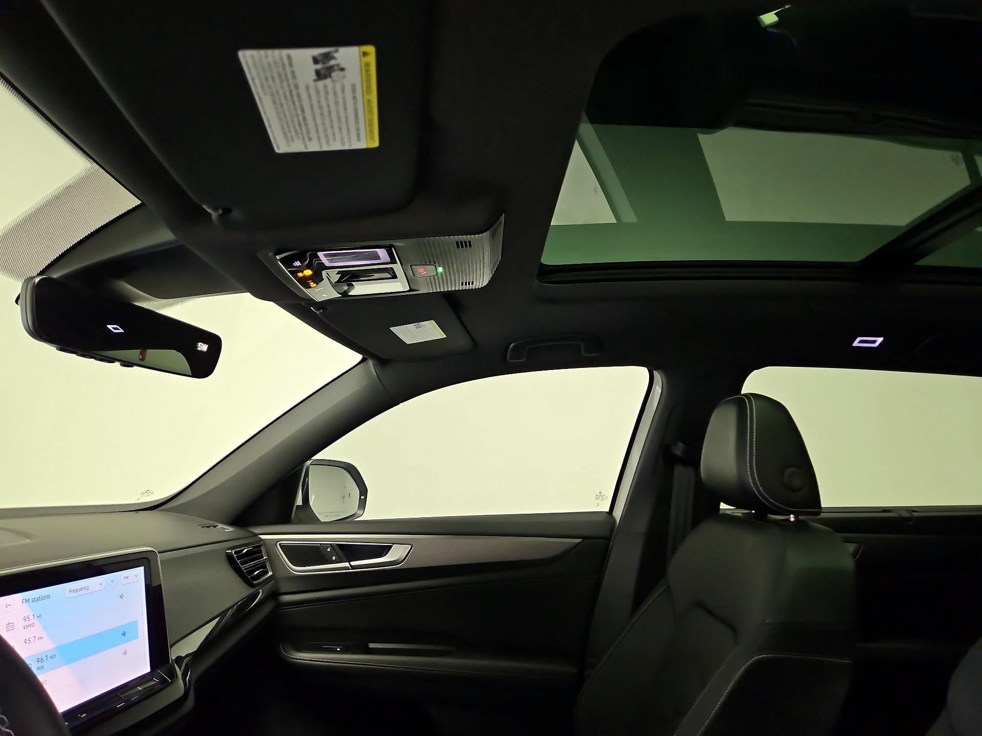 Thumbnail: 2024 Volkswagen Atlas - 19