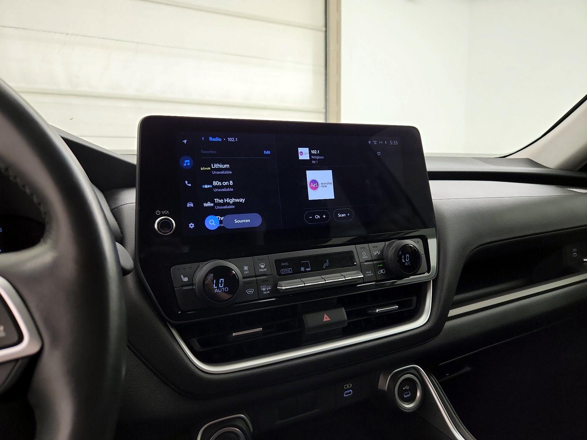 Thumbnail: 2024 Toyota Grand Highlander - 15