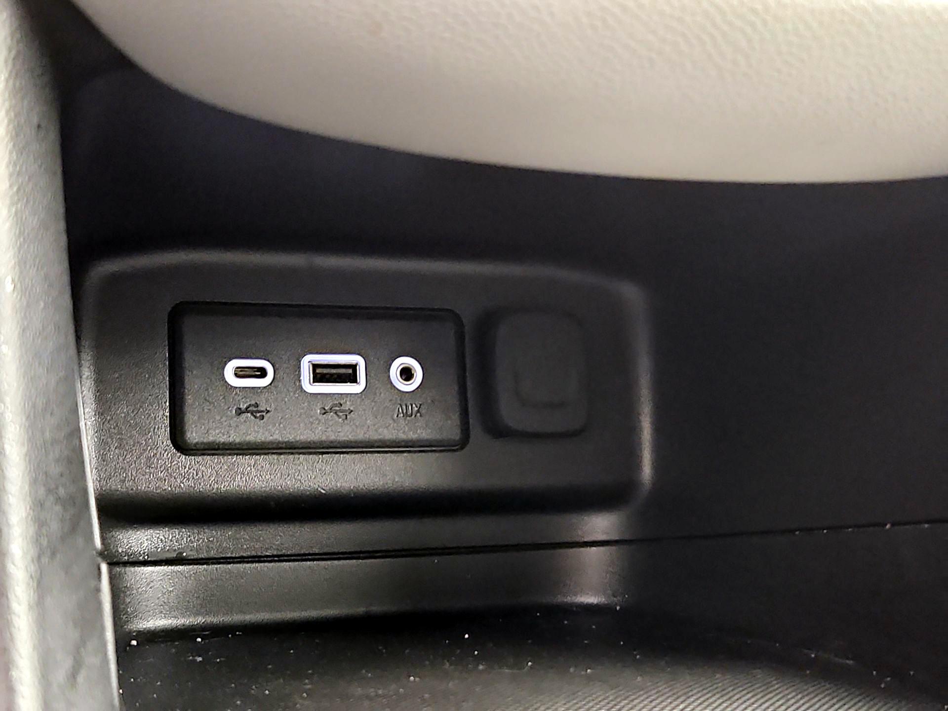 Thumbnail: 2024 Chevrolet Equinox - 18