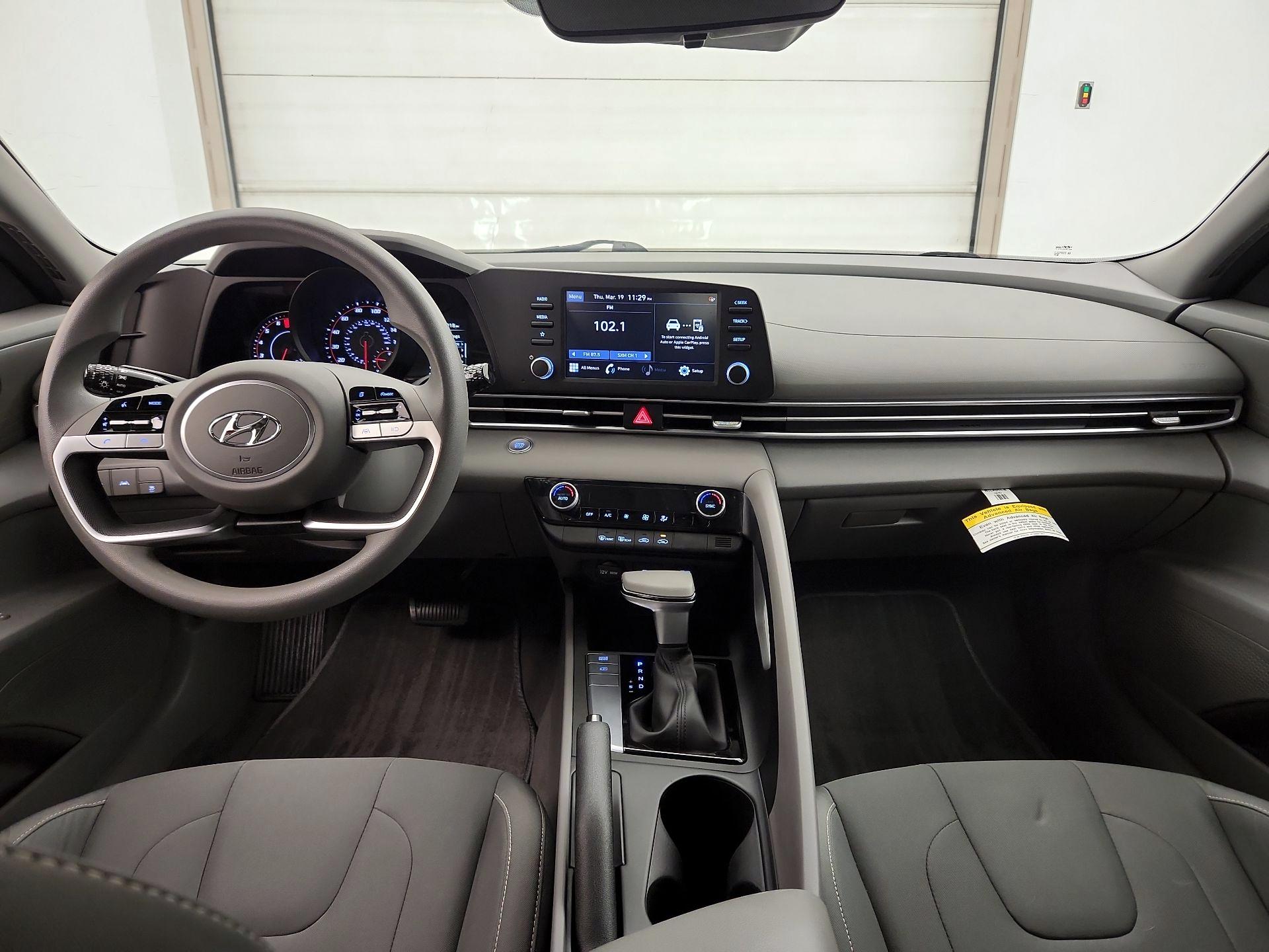 Thumbnail: 2023 Hyundai Elantra - 9