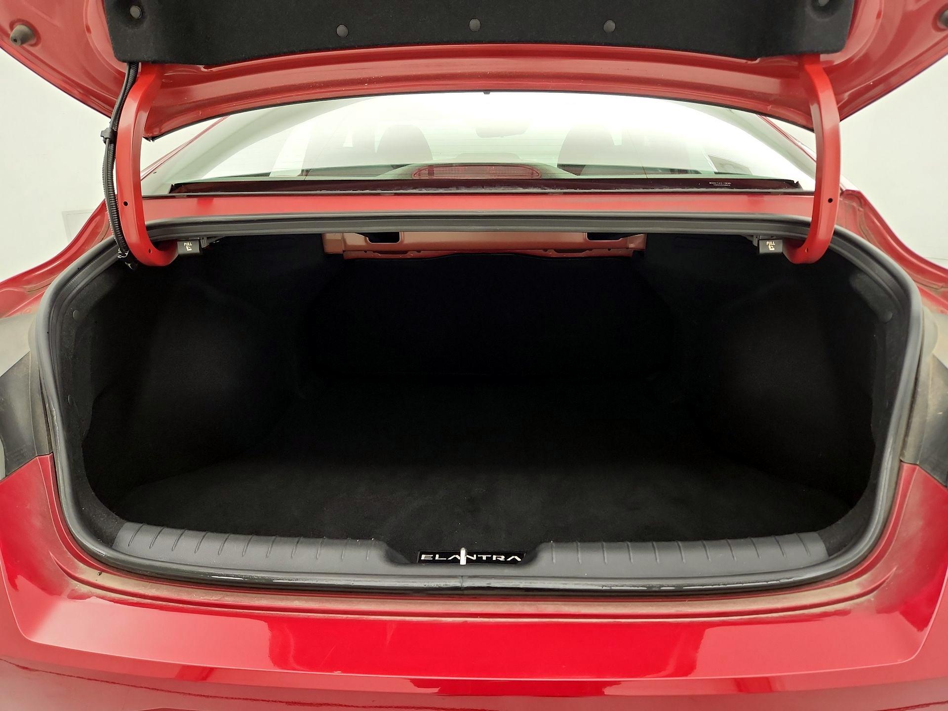 Thumbnail: 2023 Hyundai Elantra - 20