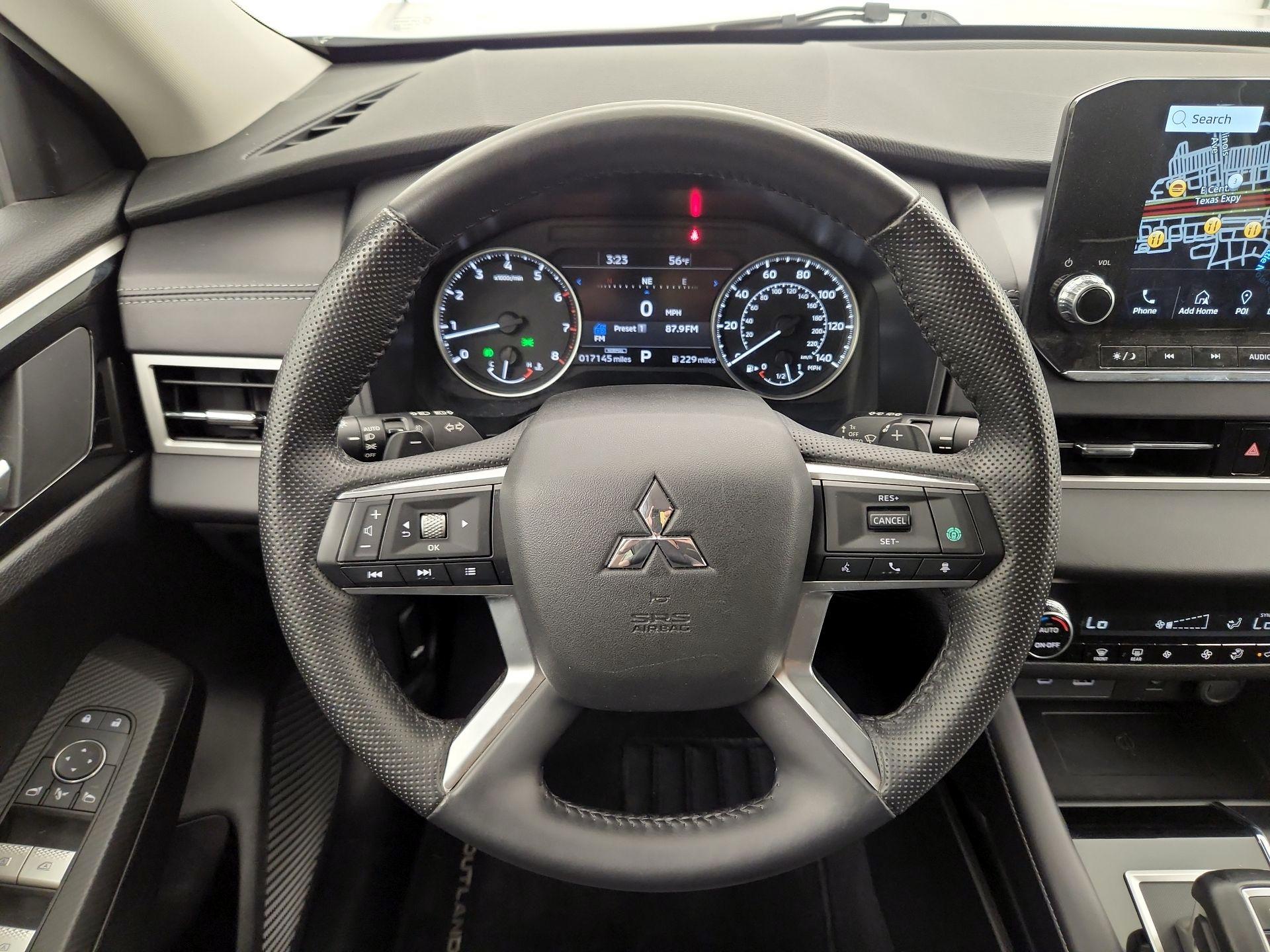 Thumbnail: 2024 Mitsubishi Outlander - 10