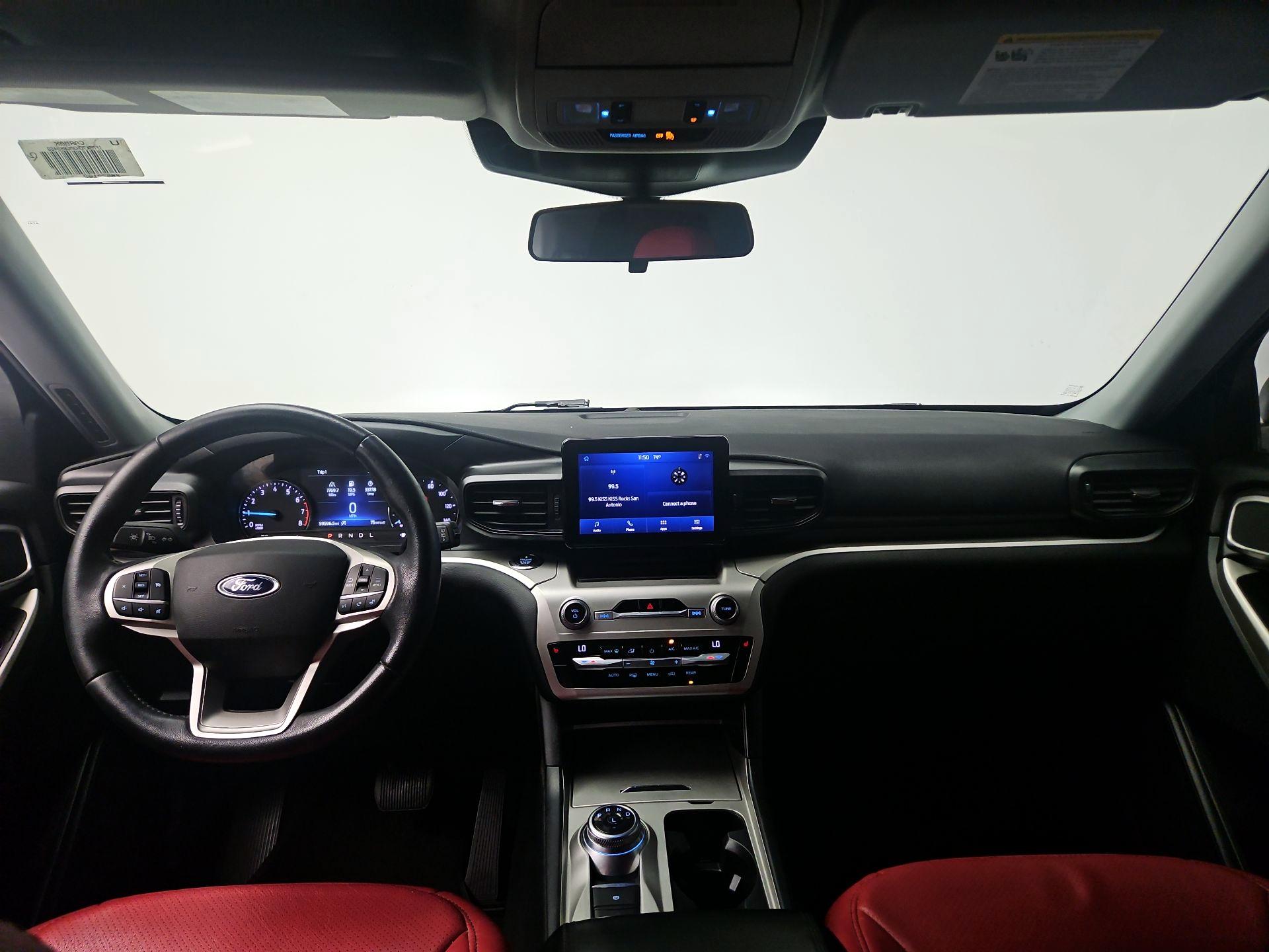 Thumbnail: 2021 Ford Explorer - 9