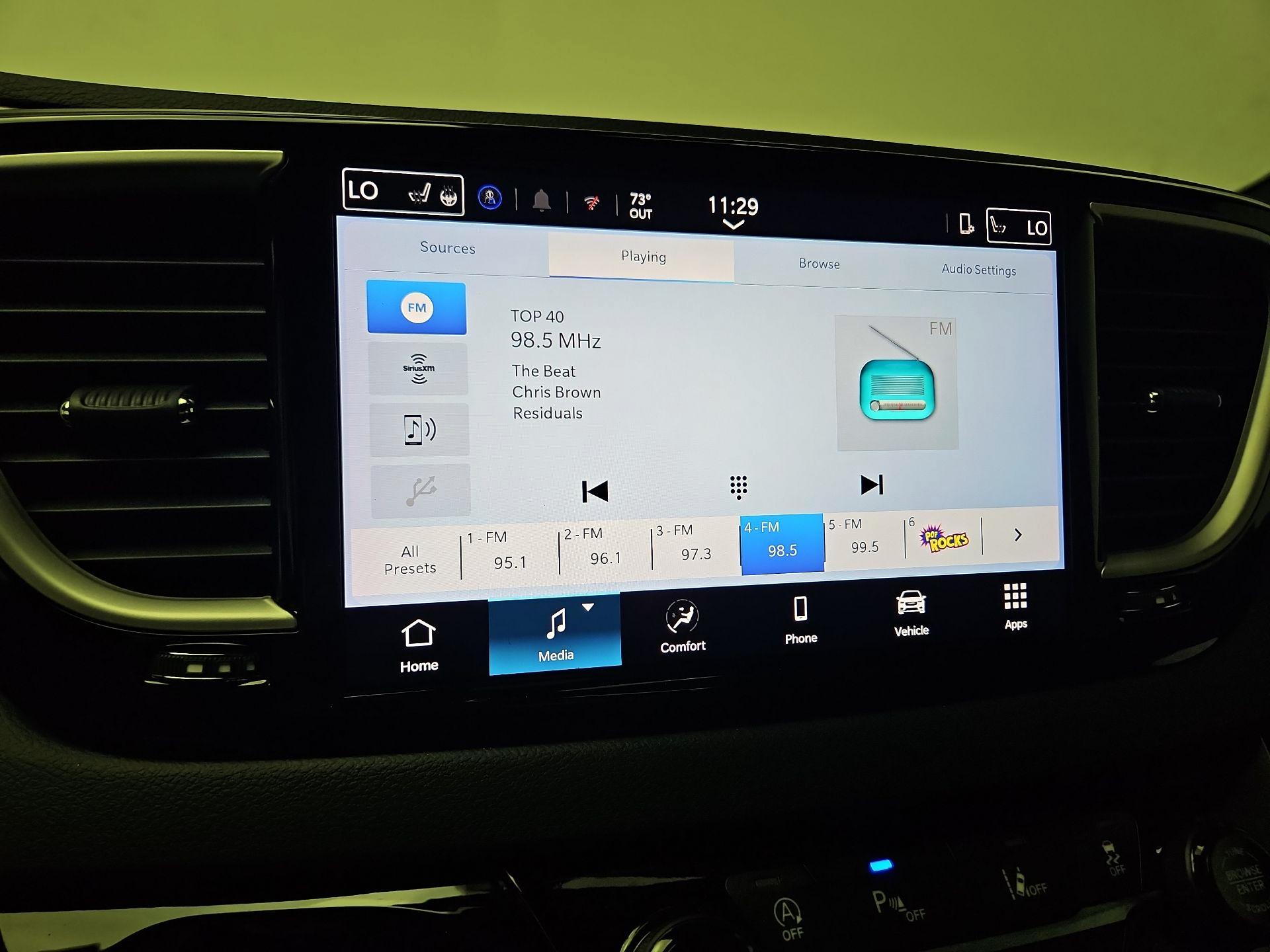Thumbnail: 2025 Chrysler Pacifica - 15