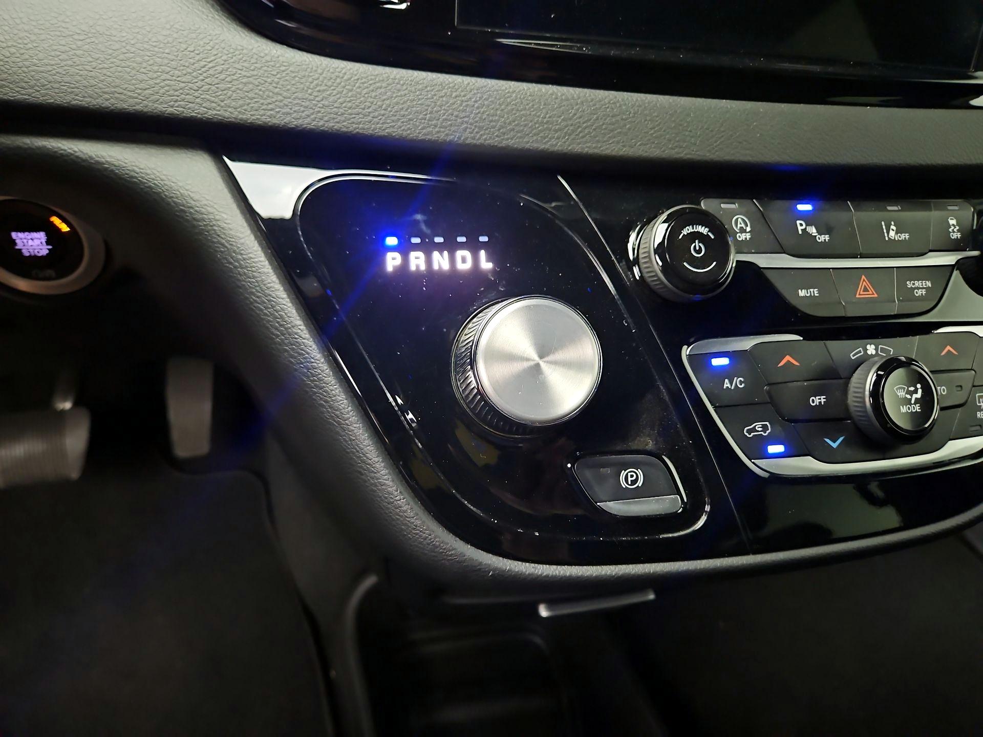 Thumbnail: 2025 Chrysler Pacifica - 17