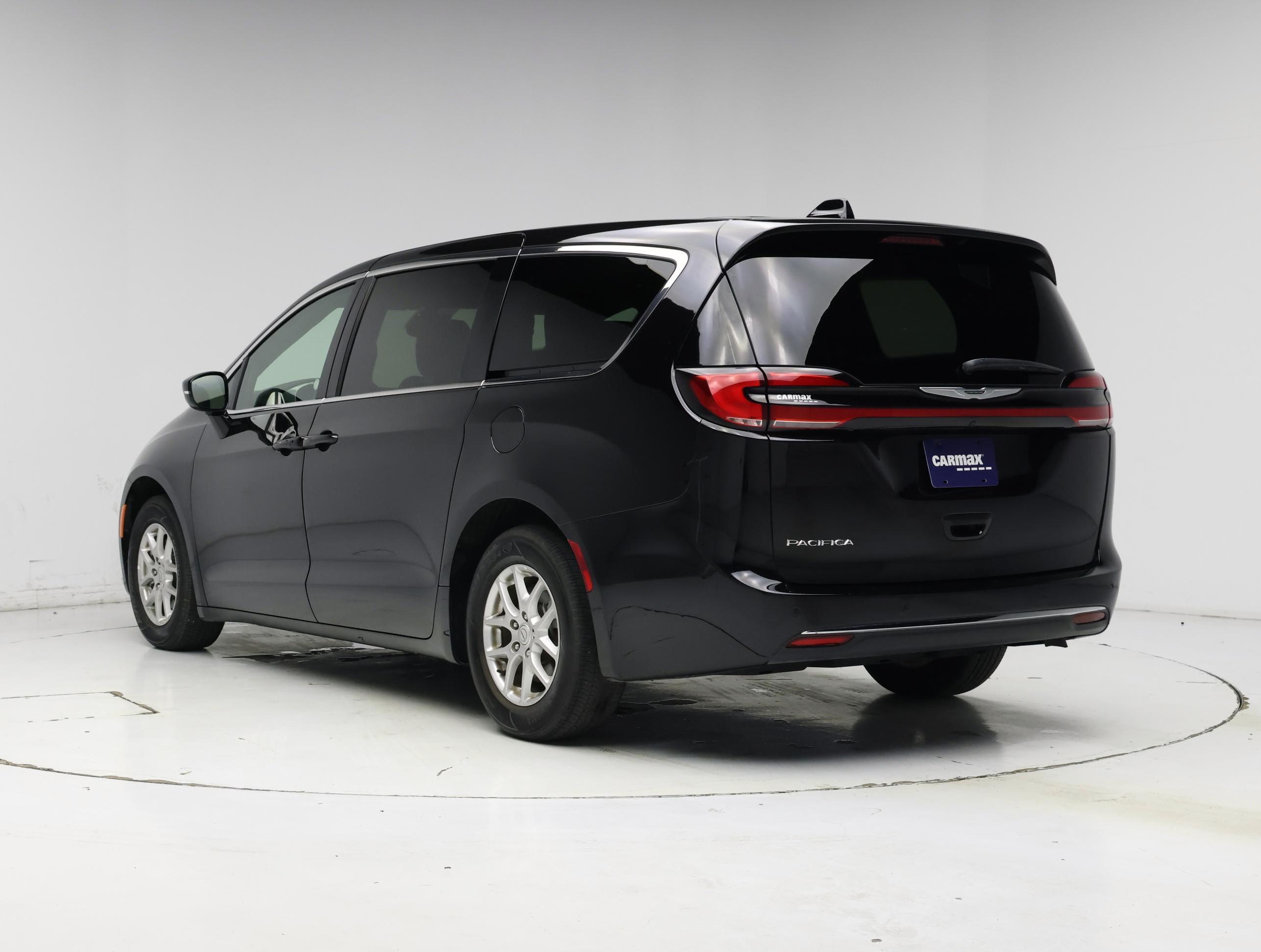 Thumbnail: 2025 Chrysler Pacifica - 2