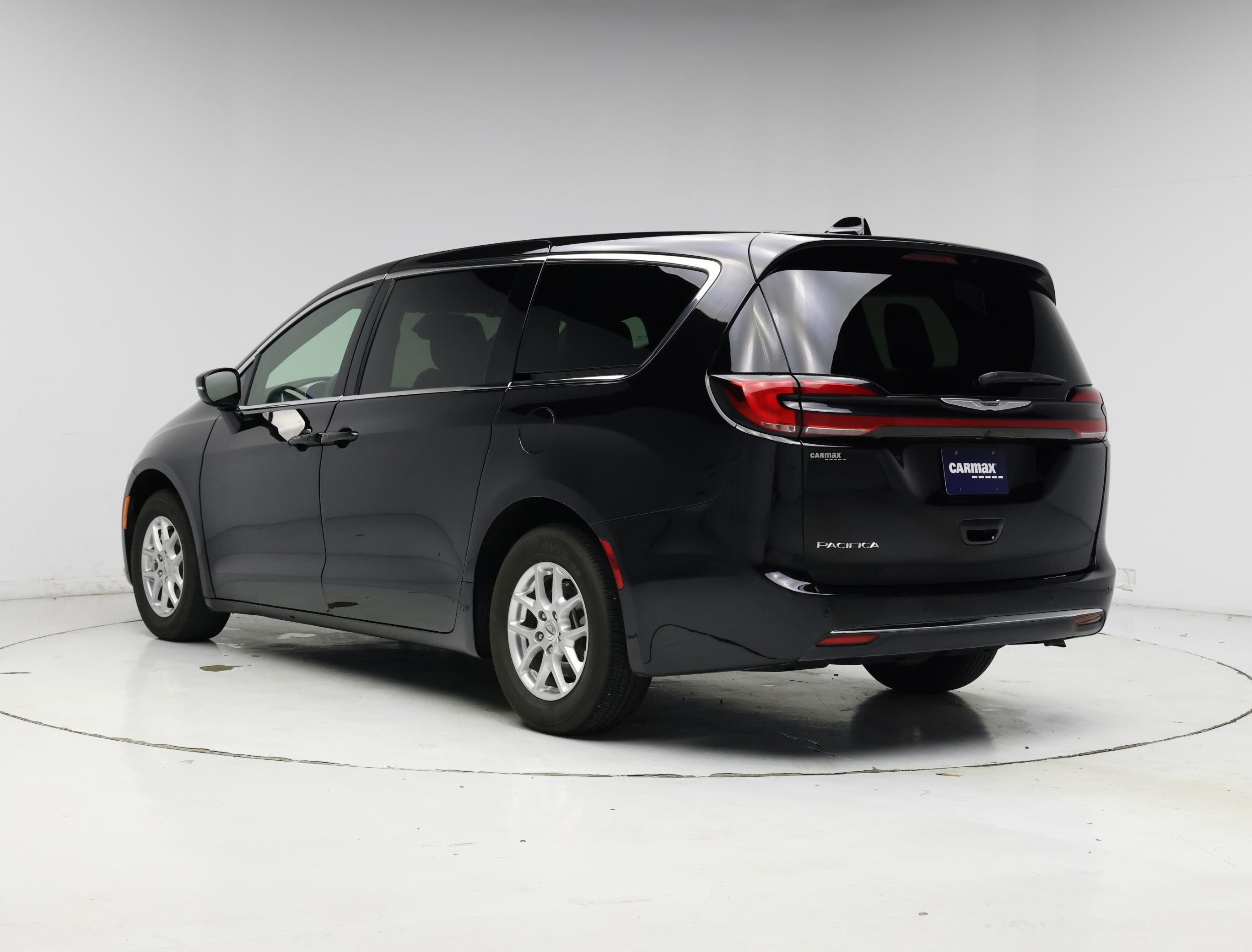 Thumbnail: 2025 Chrysler Pacifica - 2