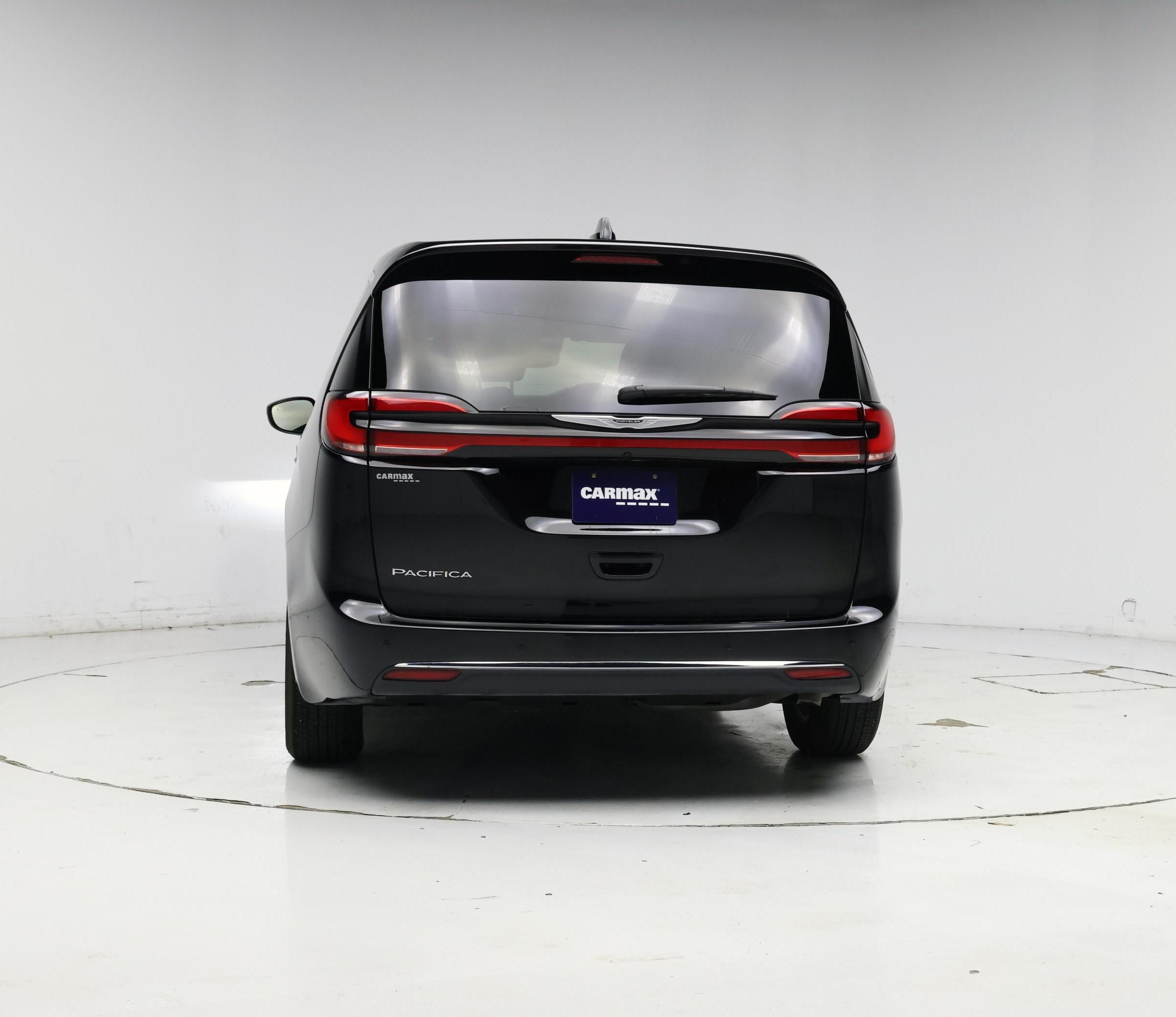 Thumbnail: 2025 Chrysler Pacifica - 6