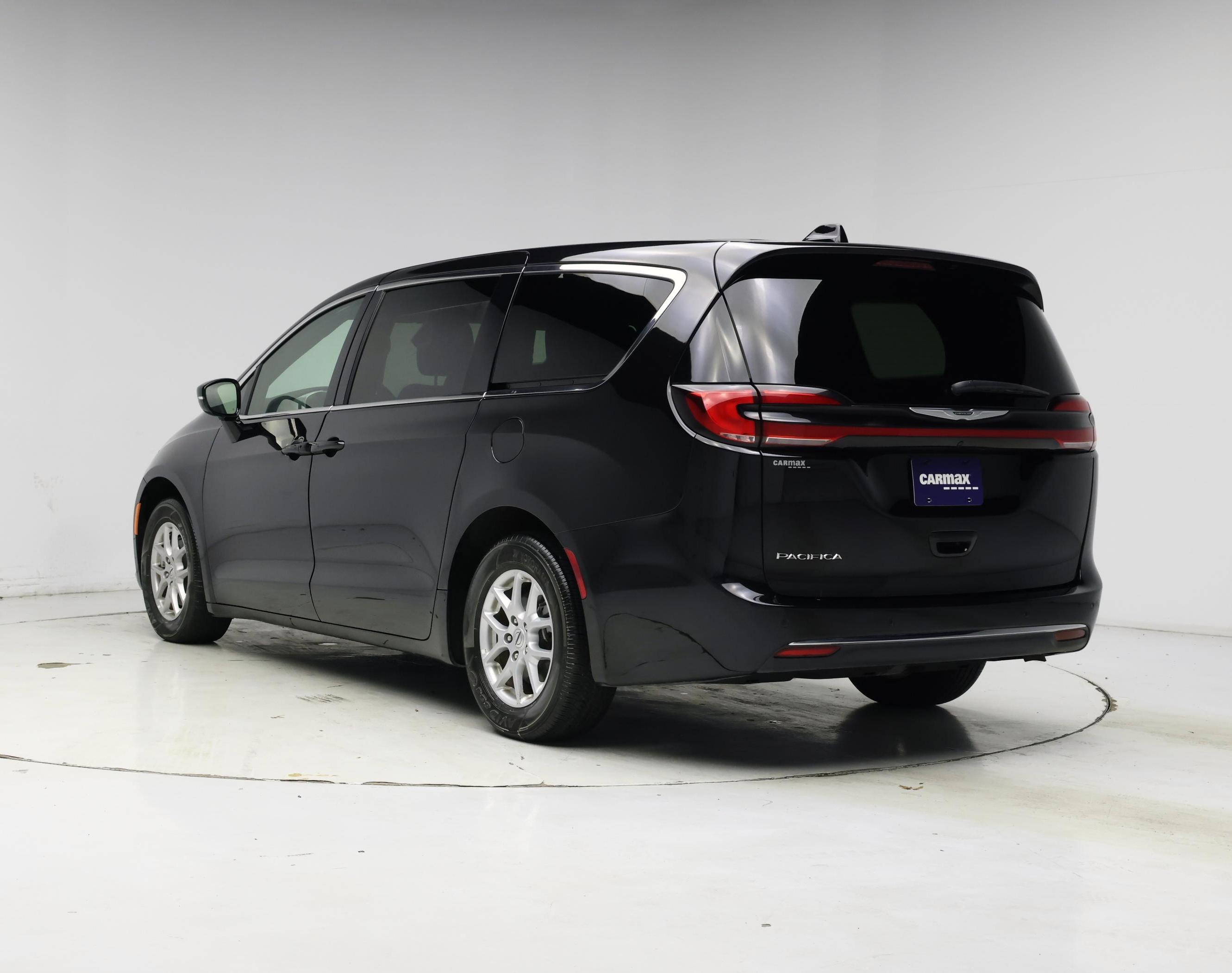 Thumbnail: 2025 Chrysler Pacifica - 2