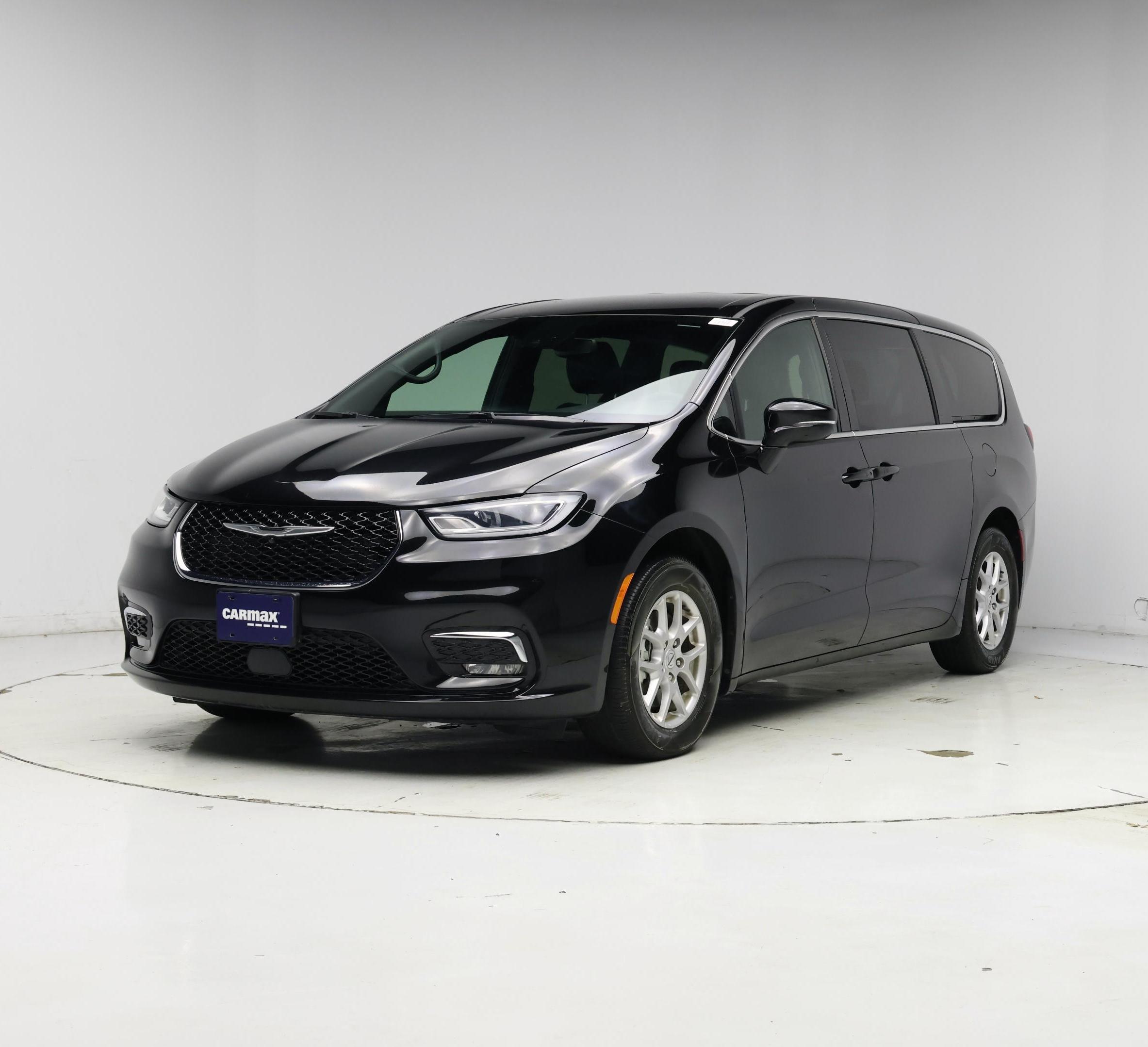 Thumbnail: 2025 Chrysler Pacifica - 4