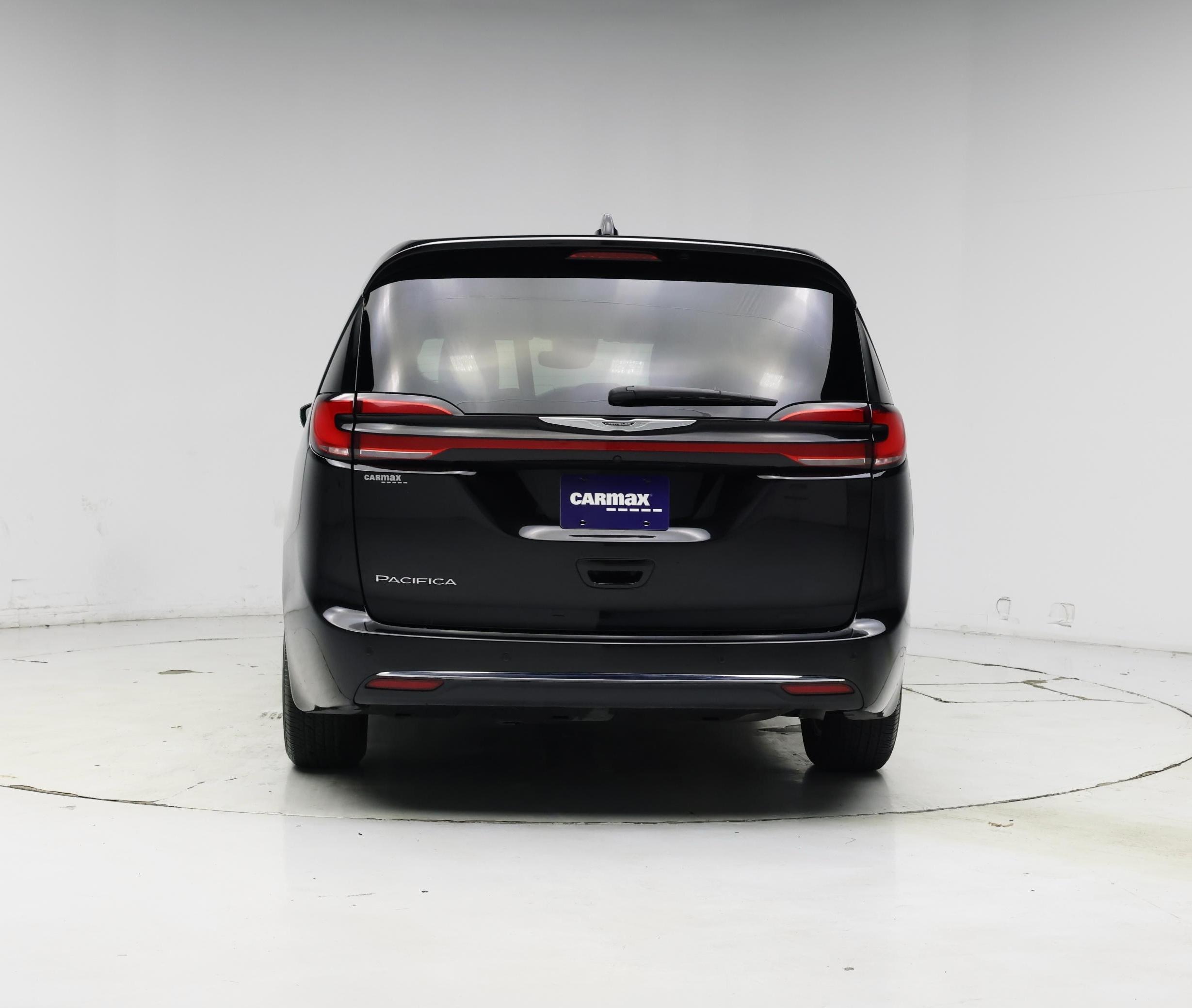 Thumbnail: 2025 Chrysler Pacifica - 6