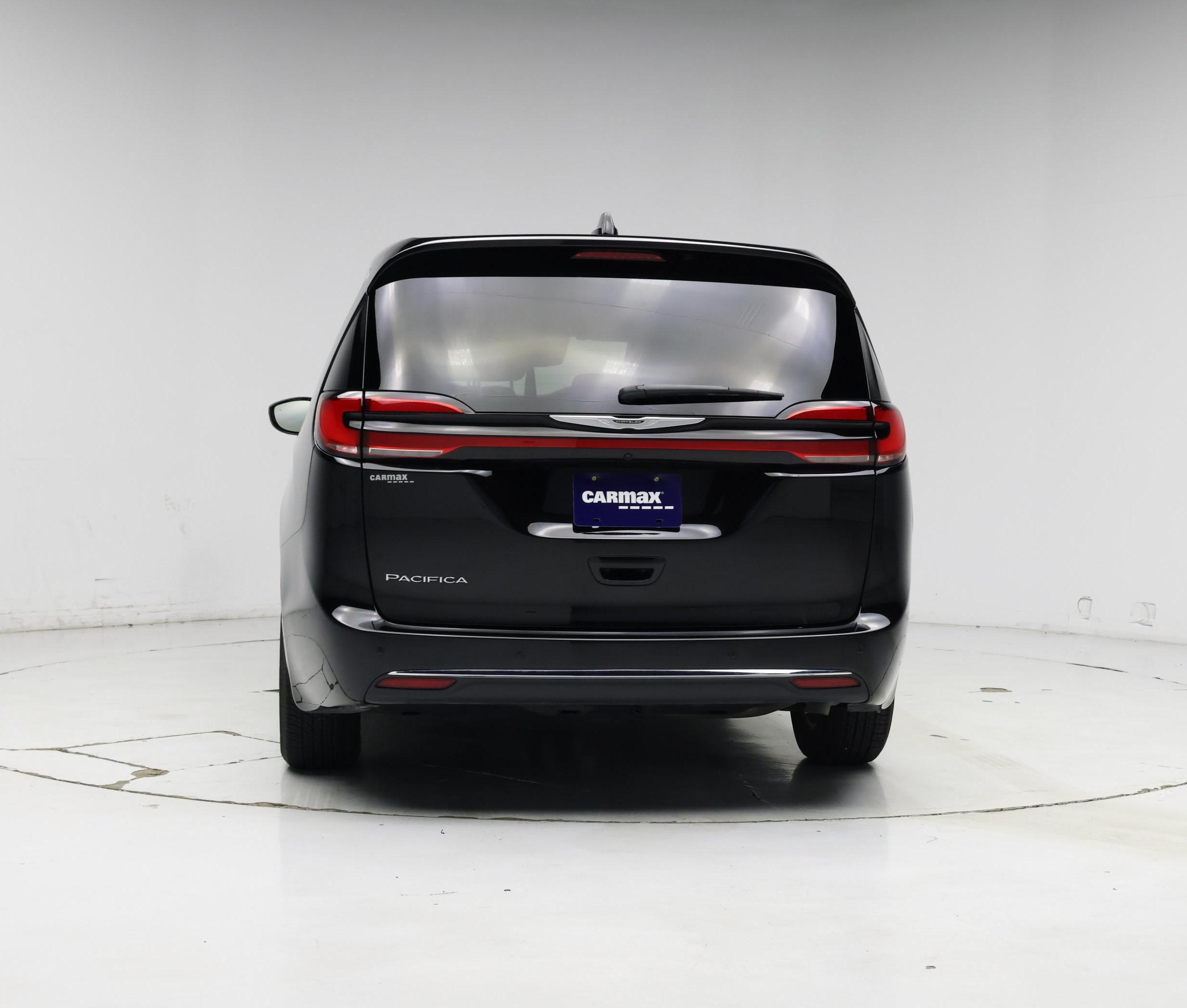 Thumbnail: 2025 Chrysler Pacifica - 6