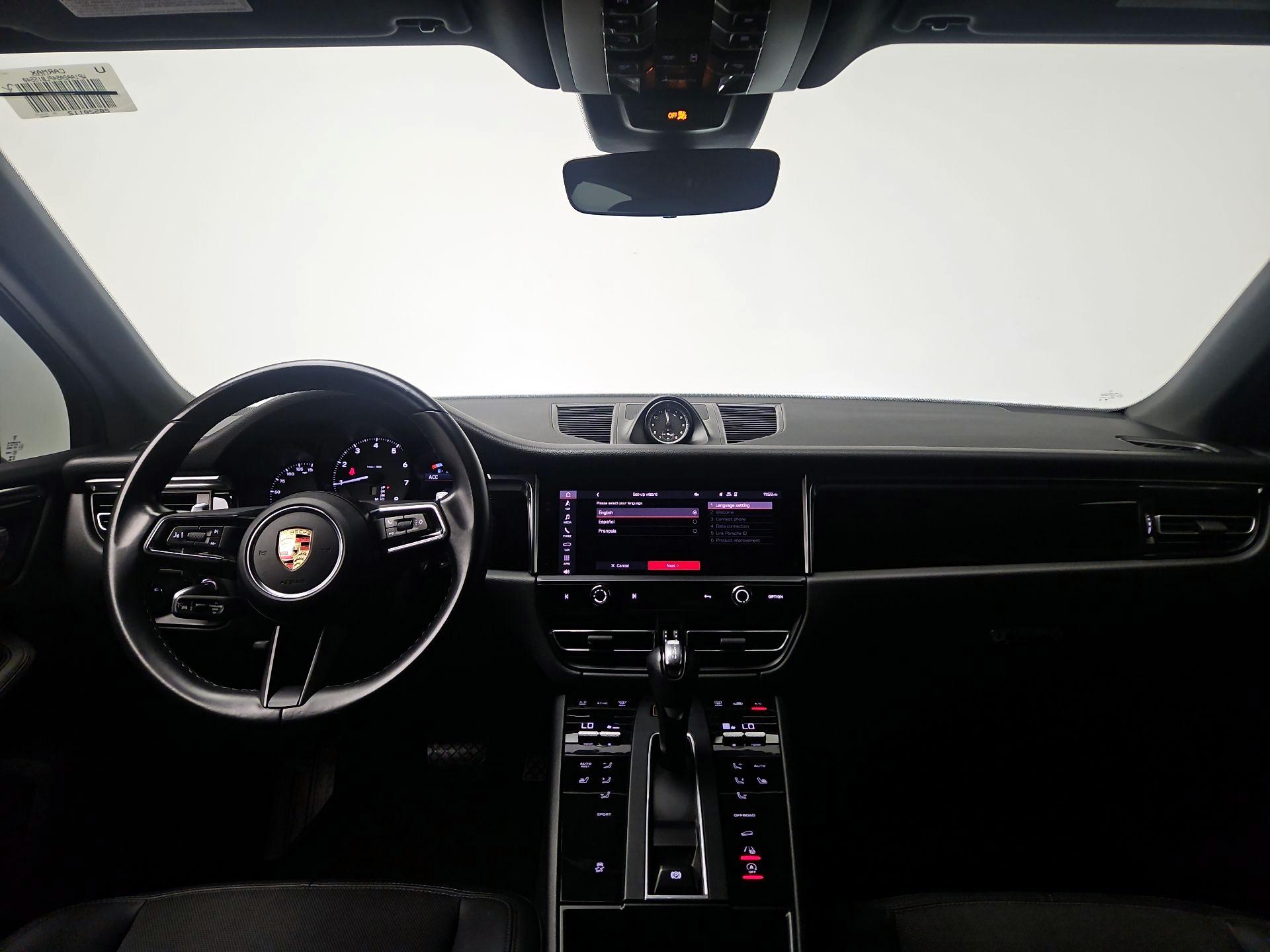 Thumbnail: 2023 Porsche Macan - 9