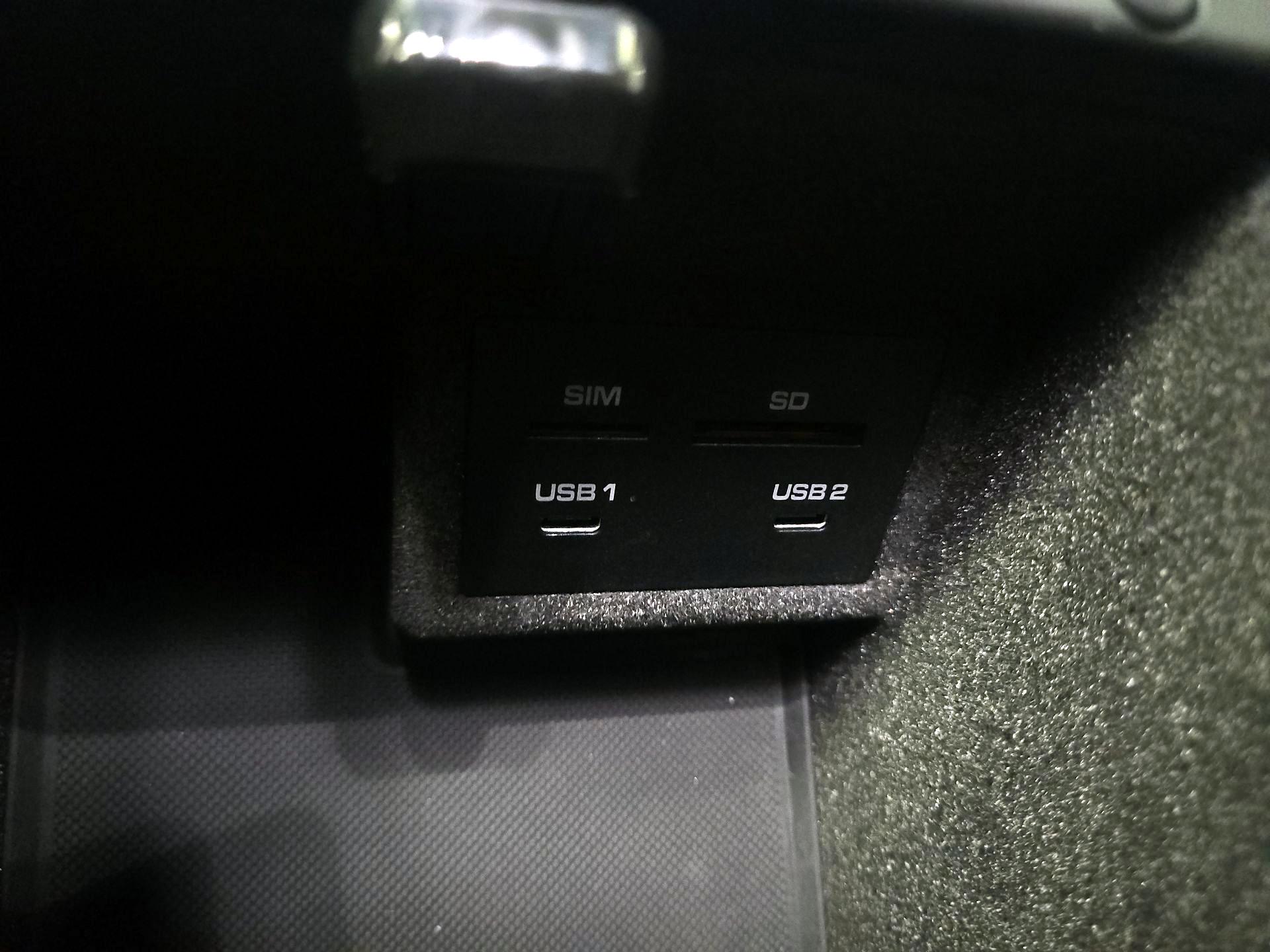 Thumbnail: 2023 Porsche Macan - 19