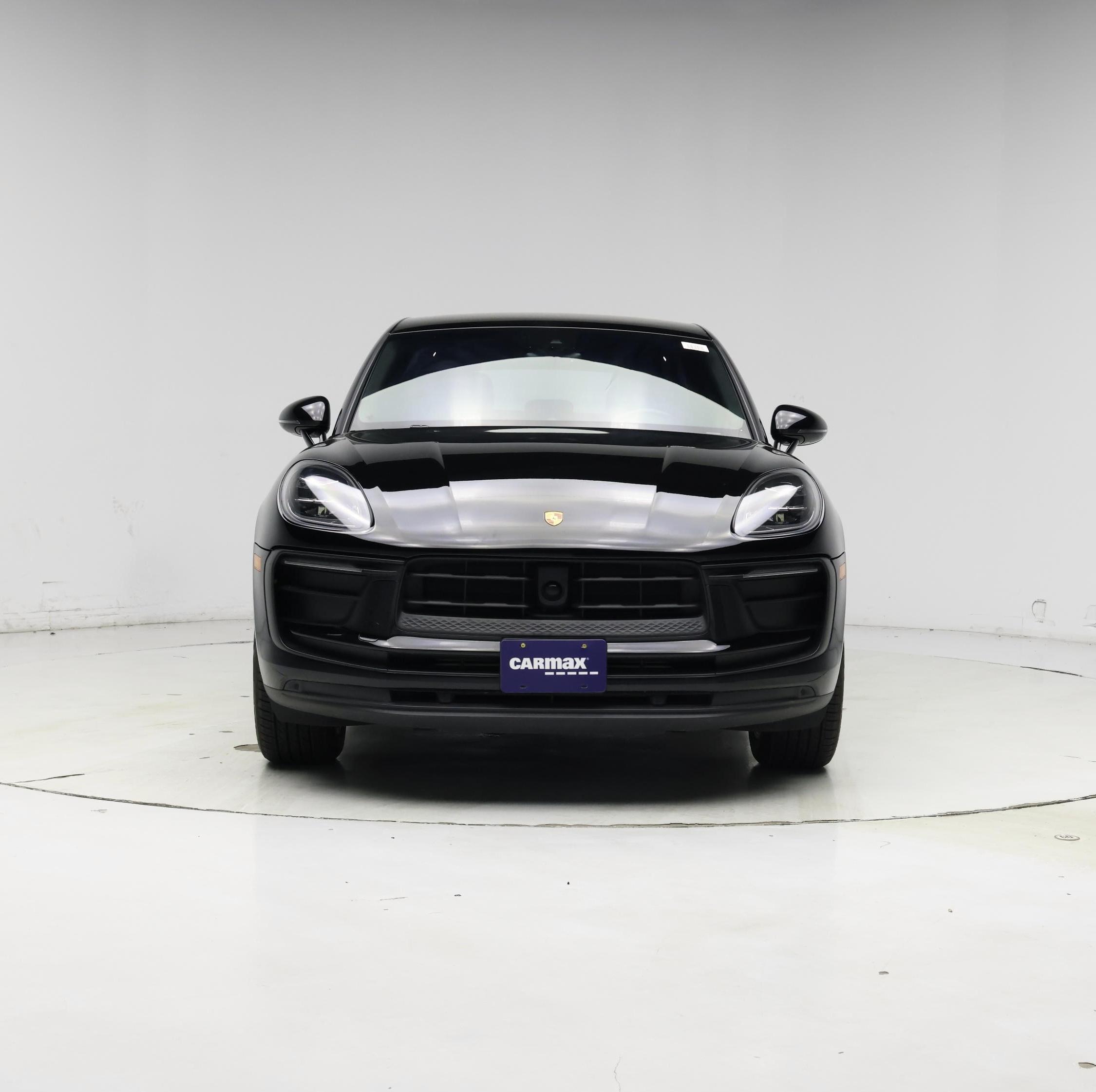 Thumbnail: 2023 Porsche Macan - 5