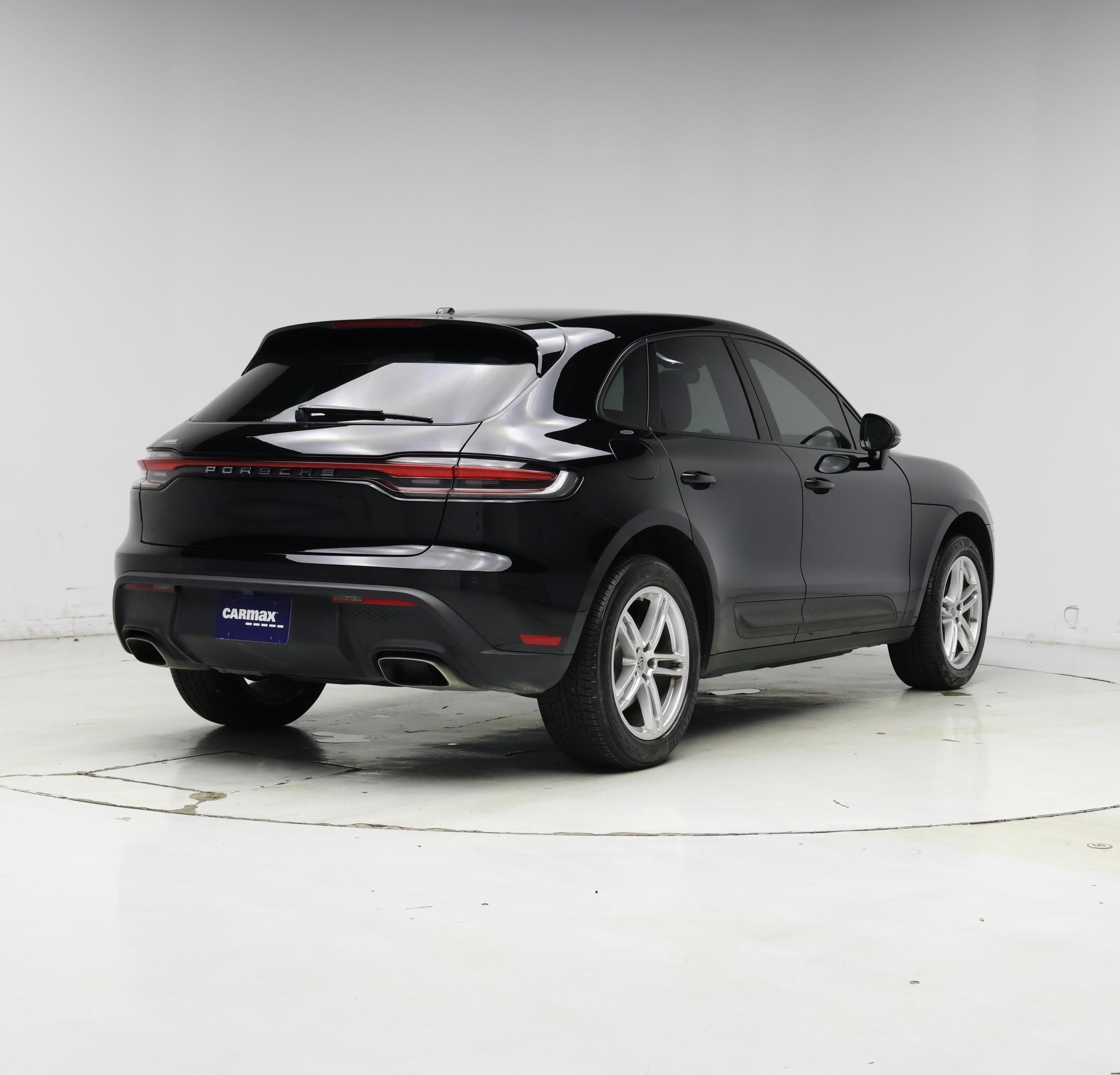 Thumbnail: 2023 Porsche Macan - 8